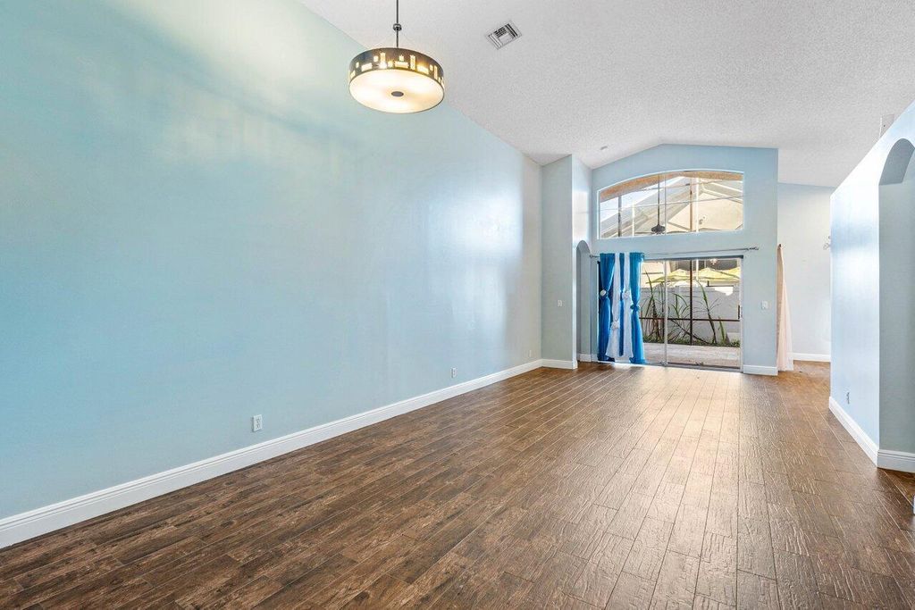 Photo of 9531 Lago Drive, Boynton Beach, FL 33472 (MLS # R11047172)