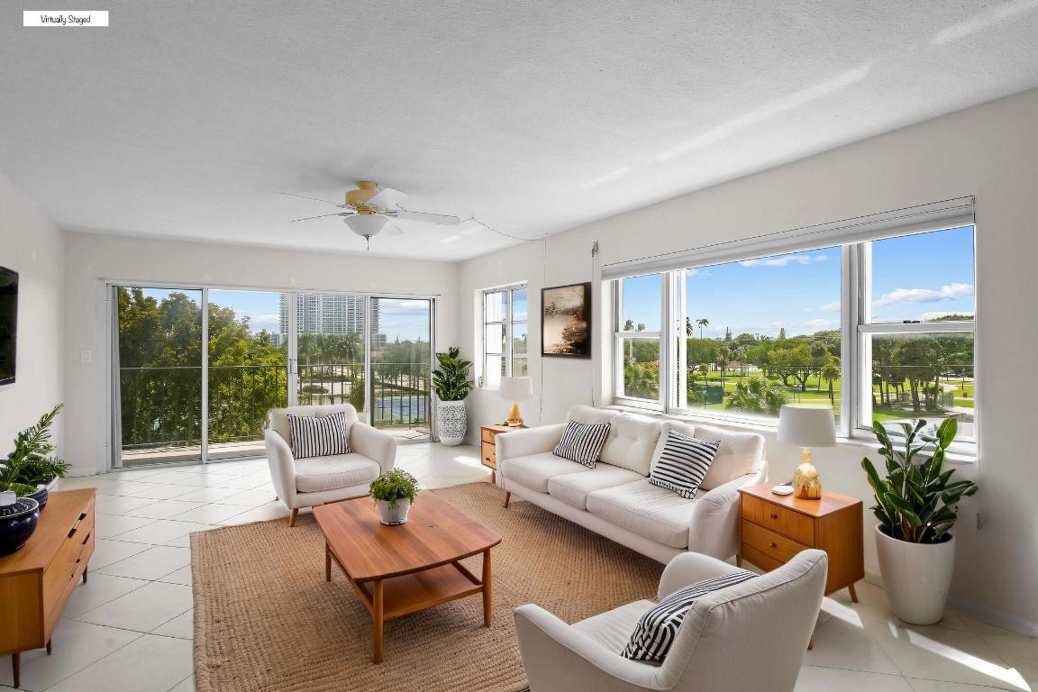 Lake Harbour Towers East Condo - Residential