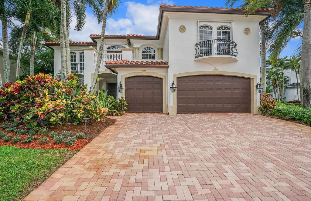 Photo of 15935 Laurel Creek Drive, Delray Beach, FL 33446 (MLS # R10947378)