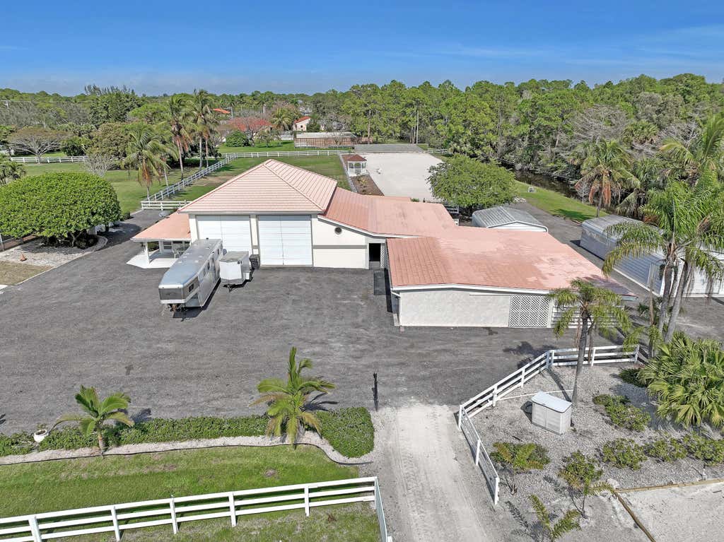 Photo of 34263406 Hanover Circle, Loxahatchee, FL 33470 (MLS # B26036462)