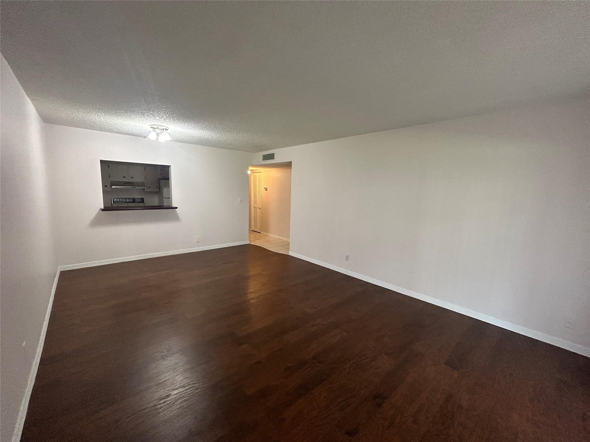 RAMBLEWOOD EAST CONDO - Residential Lease