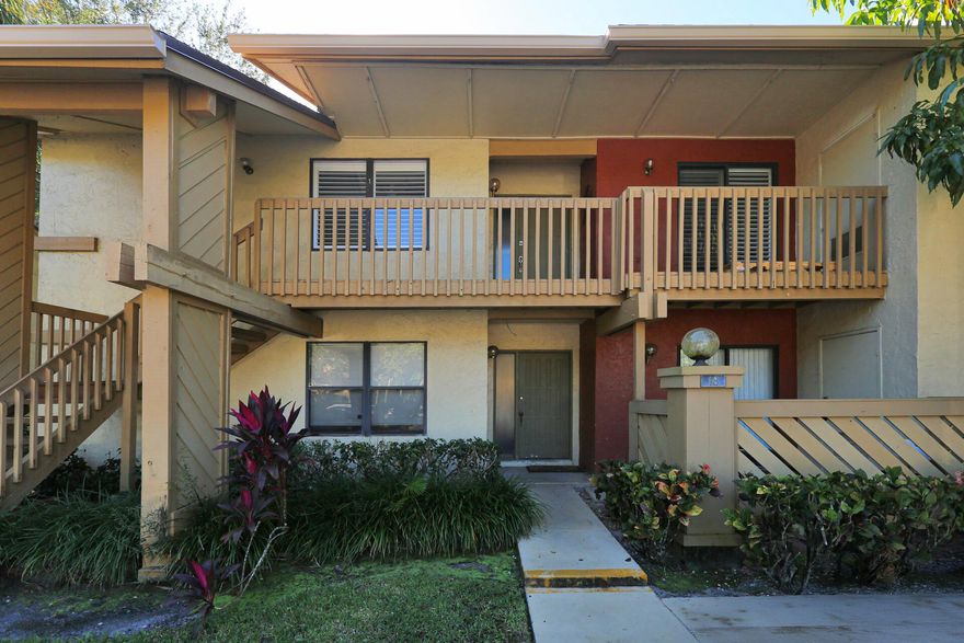 Beautiful 3 Bedroom, 2 Bathroom Condo in the Heart of Wellington, available for annual lease. This well maintained condo offers a spacious and functional layout with three generously sized bedrooms and two full bathrooms. Recent updates include newly installed luxury vinyl flooring, fresh interior paint, and elegant plantation blinds throughout. Located in the heart of Wellington, this property is within close proximity to A-rated schools, premier shopping, dining, and the Winter Equestrian Festival (WEF). Don't miss the opportunity to live in one of Wellington's most desirable areas!