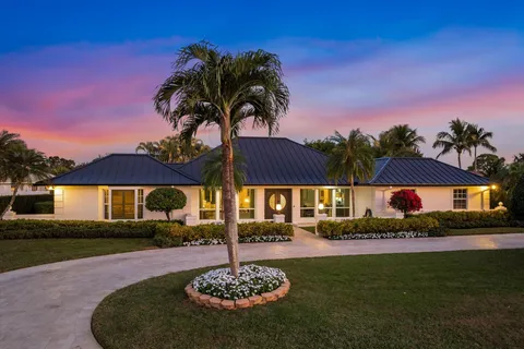 324 Fairway Court, Atlantis, FL MLS: R11044511