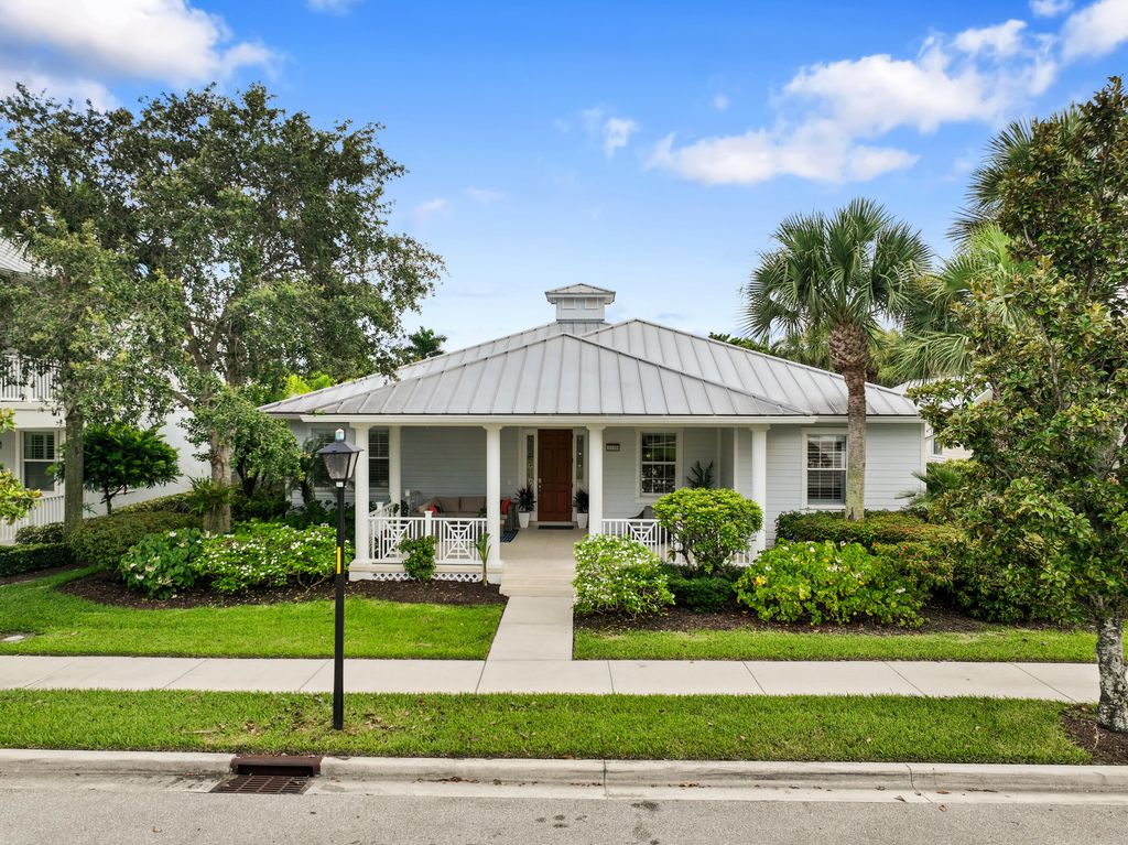 Photo of 1170 Tropical Drive, Jupiter, FL 33458 (MLS # R10808552)