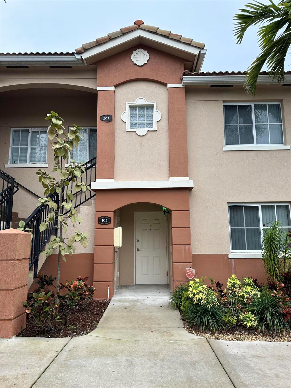 THE COVE - Residential Lease