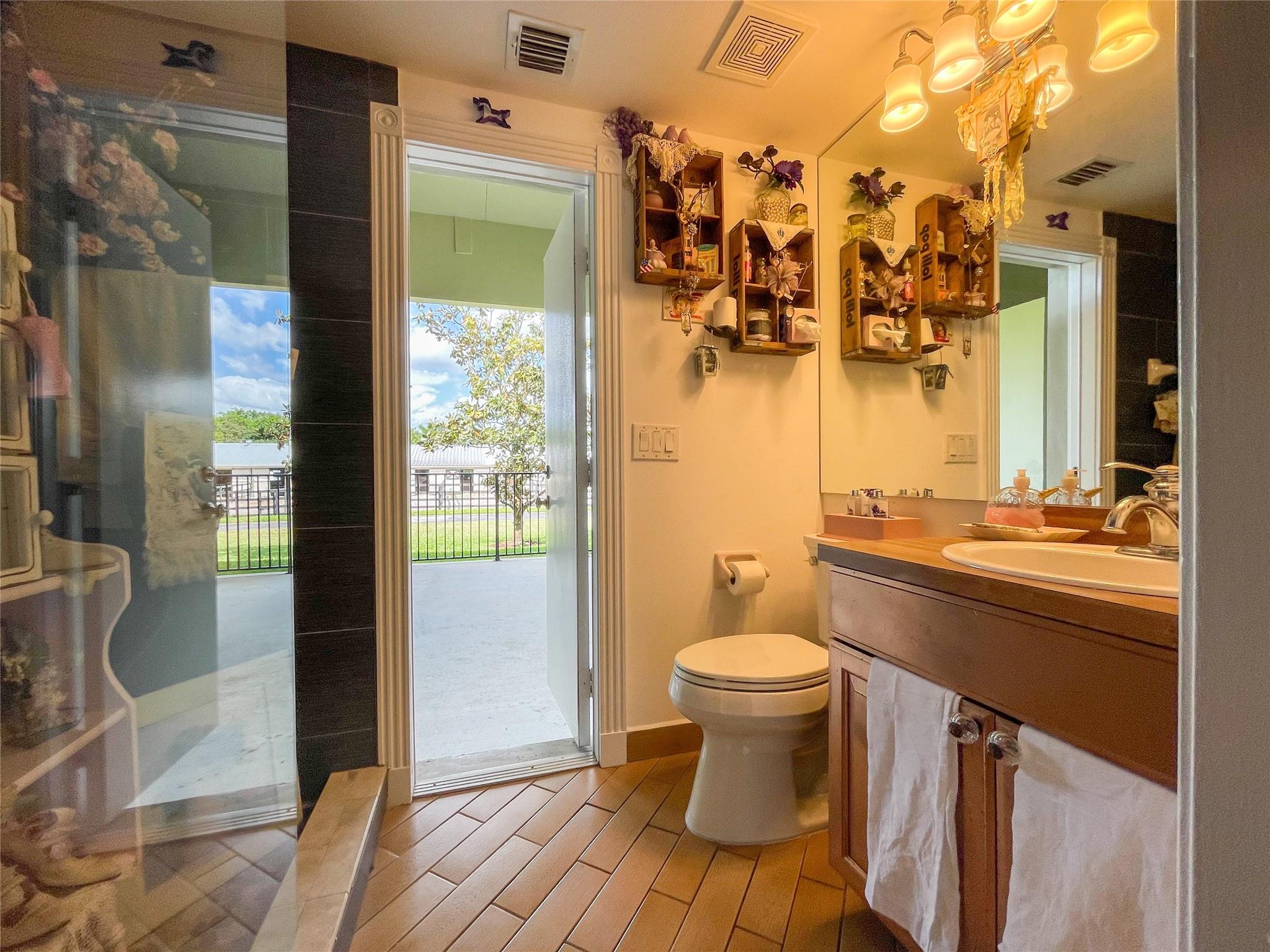 SUNSHINE RANCHES - Residential