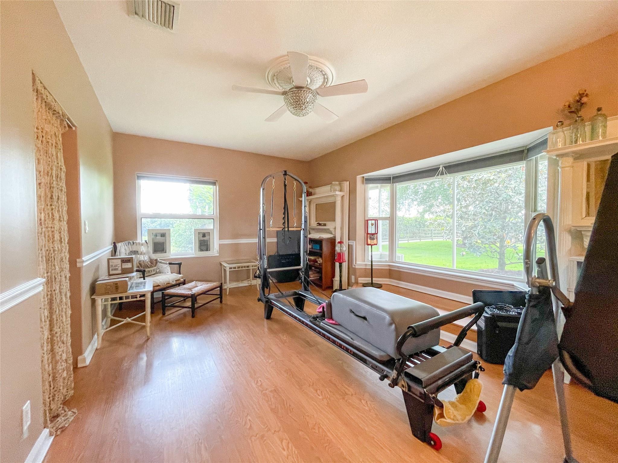 SUNSHINE RANCHES - Residential