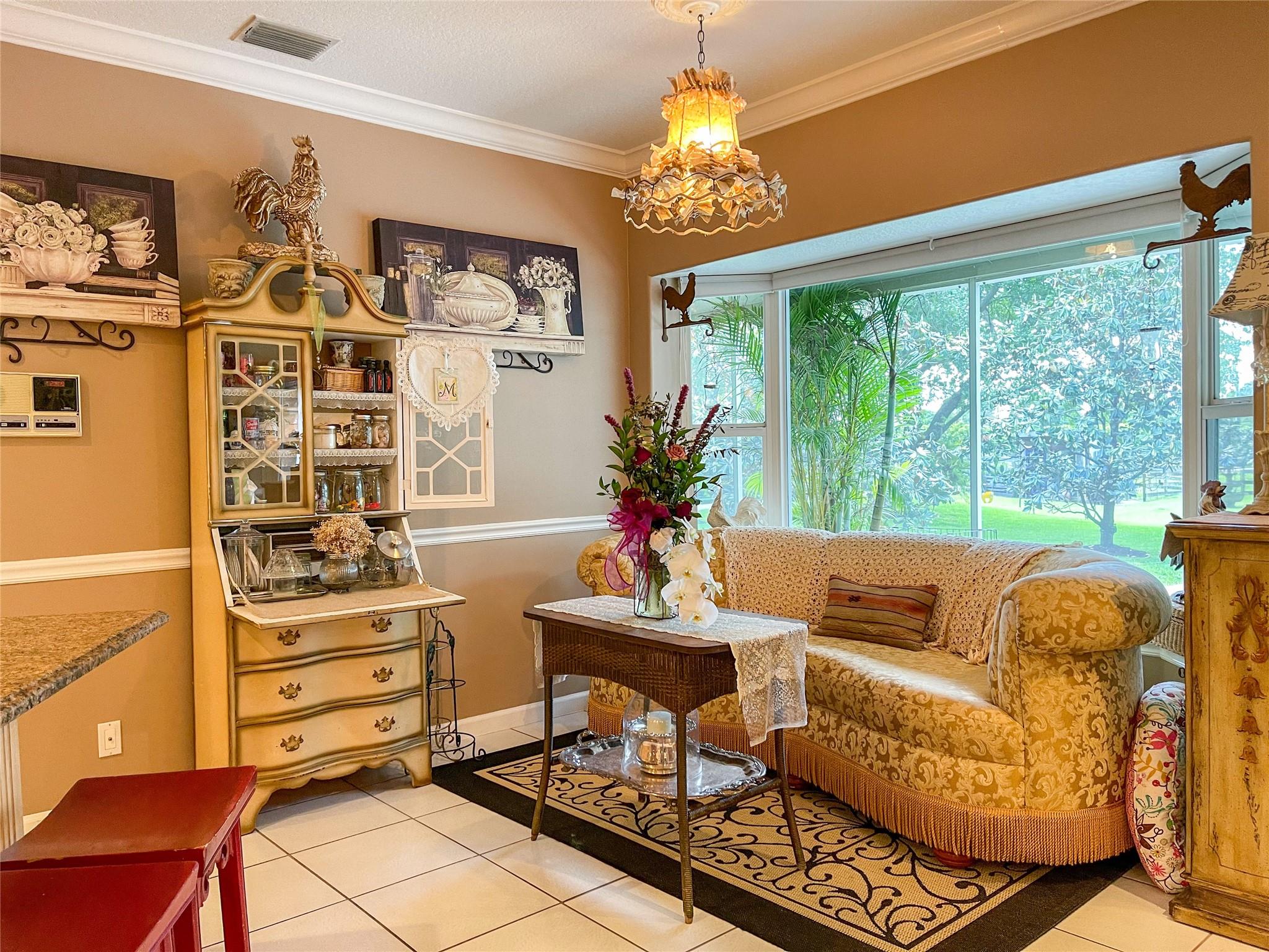 SUNSHINE RANCHES - Residential