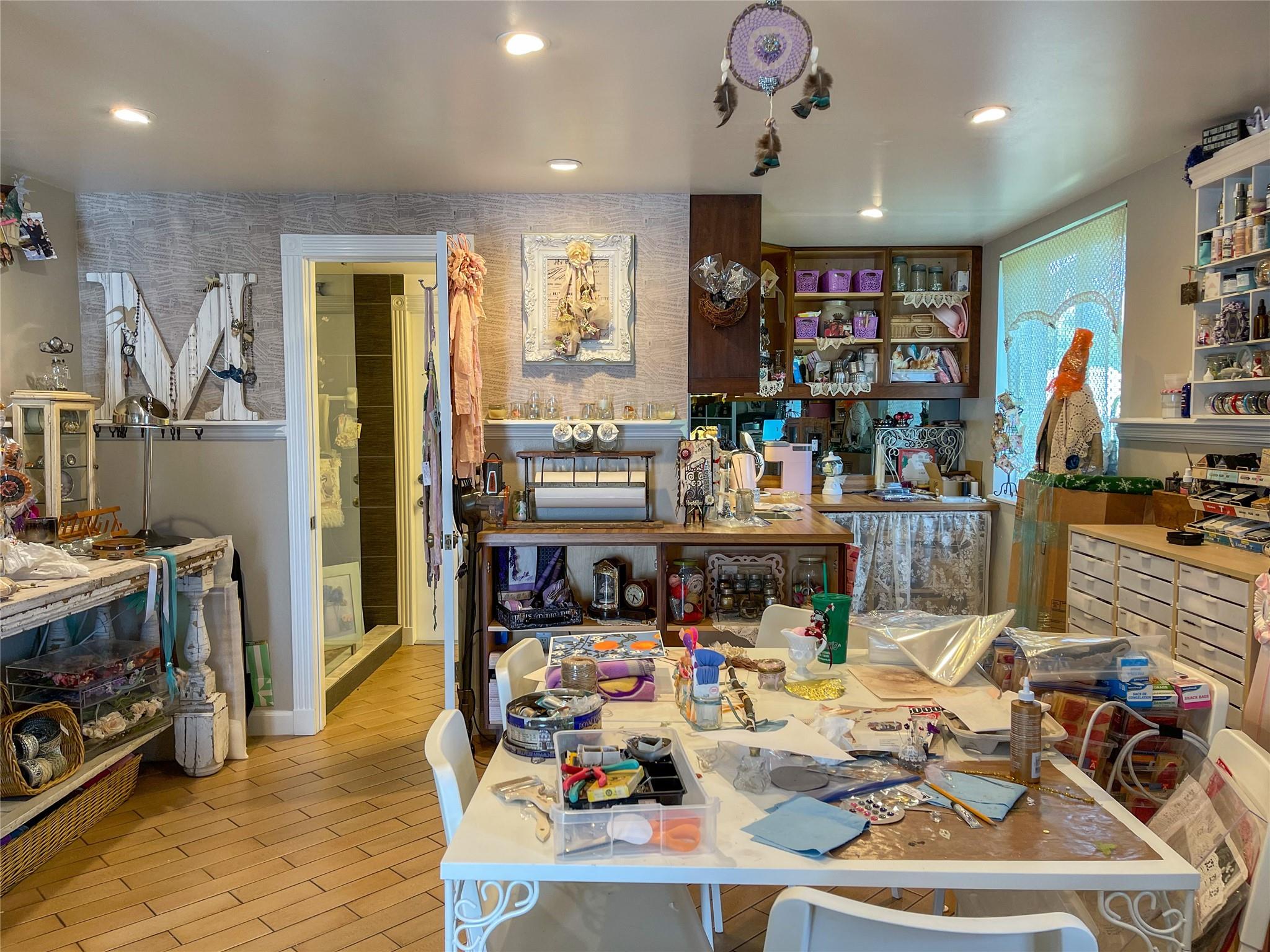 SUNSHINE RANCHES - Residential