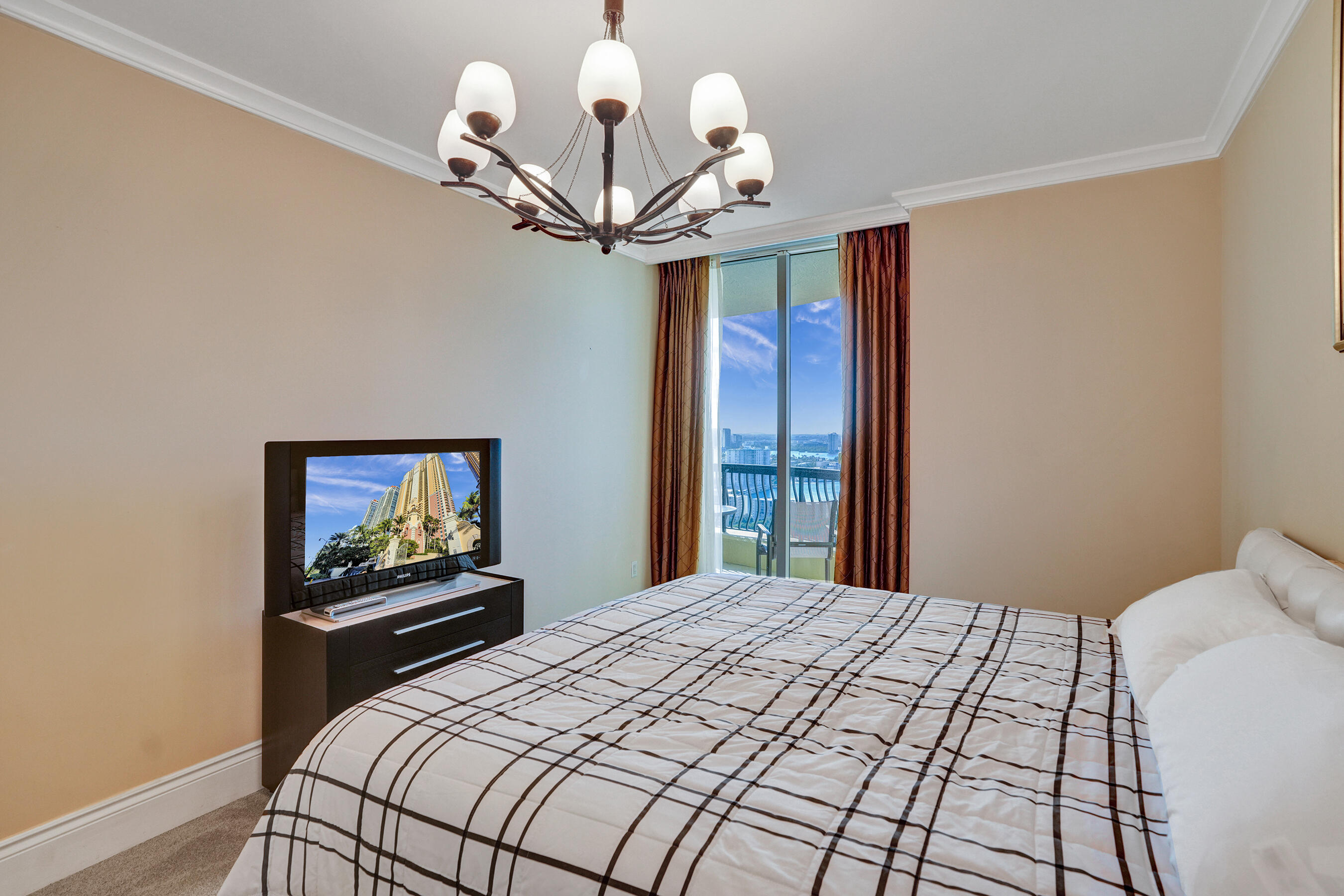 ACQUALINA OCEAN RESIDENCES & - Residential
