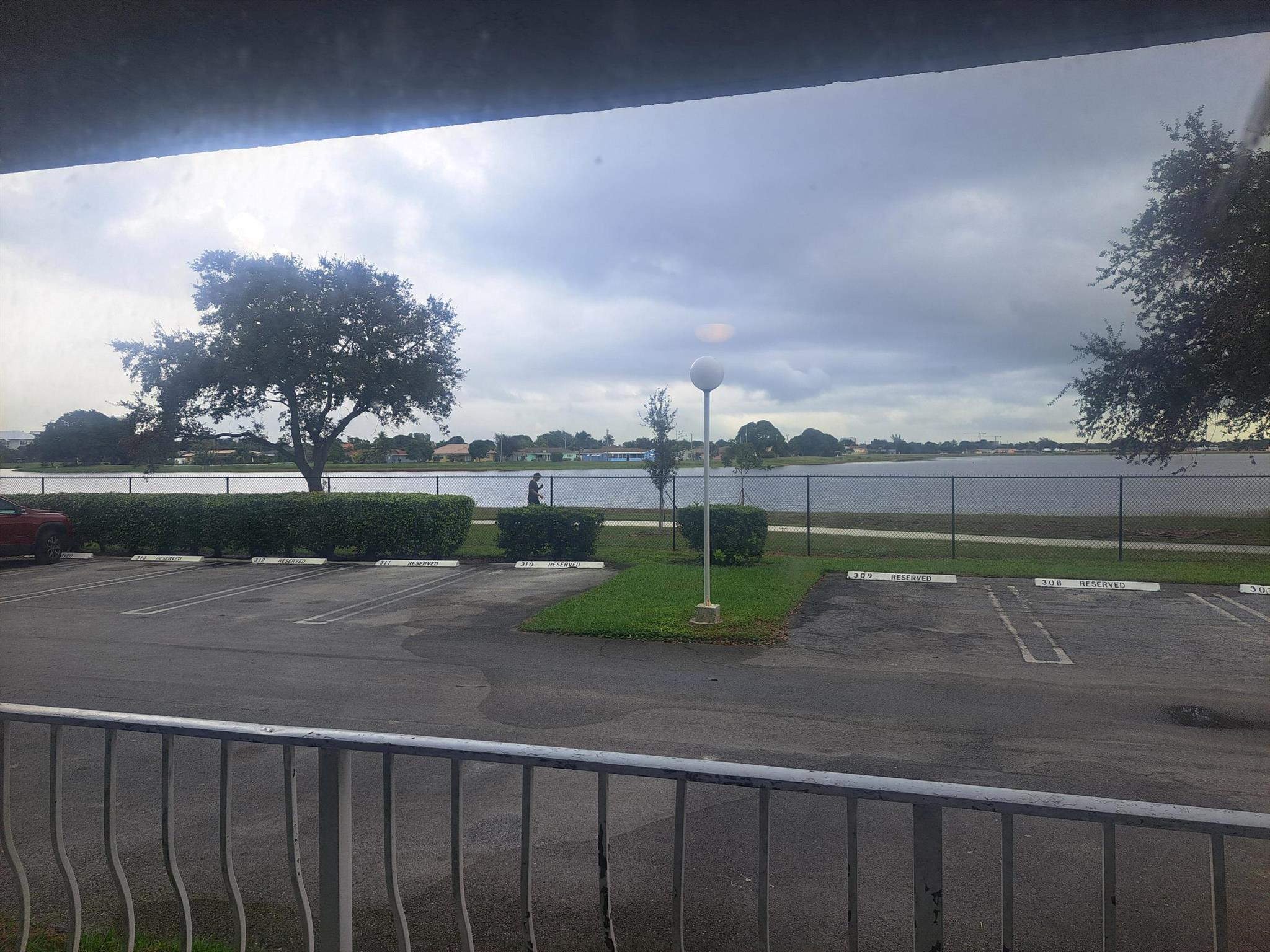 BREAKWATERS OF THE PALM B - Residential Lease