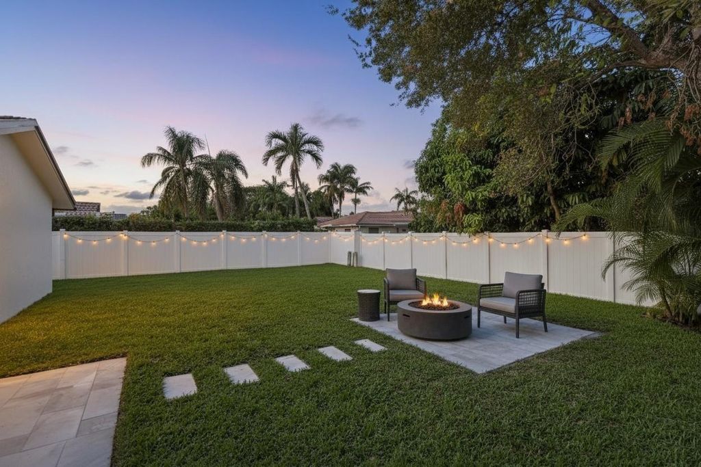 Photo of 979 NW 8th Street, Boca Raton, FL 33486 (MLS # B26012113)