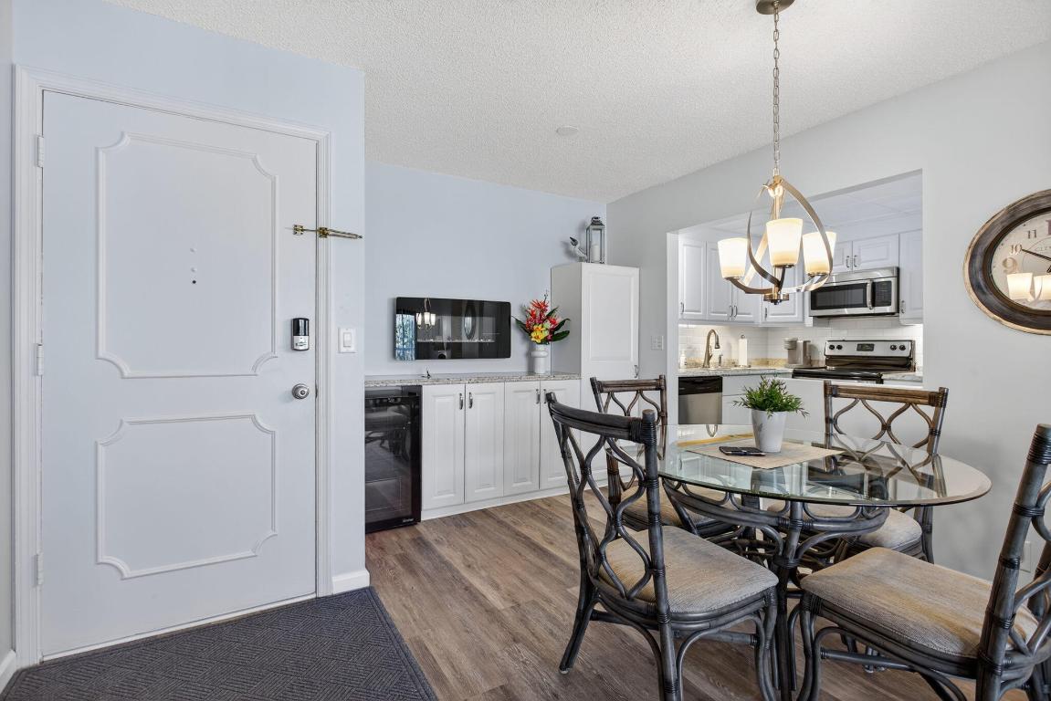 CYPRESS CLUB CONDO - Residential