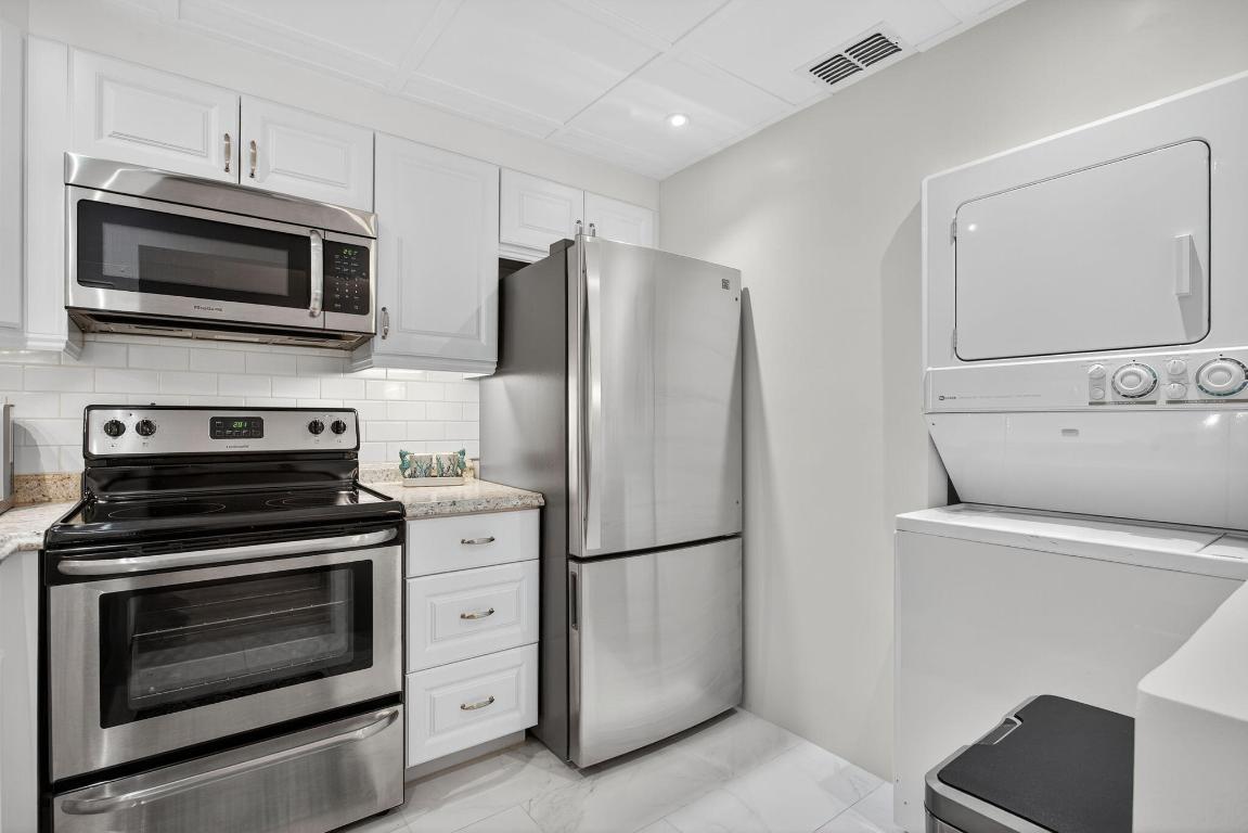 CYPRESS CLUB CONDO - Residential