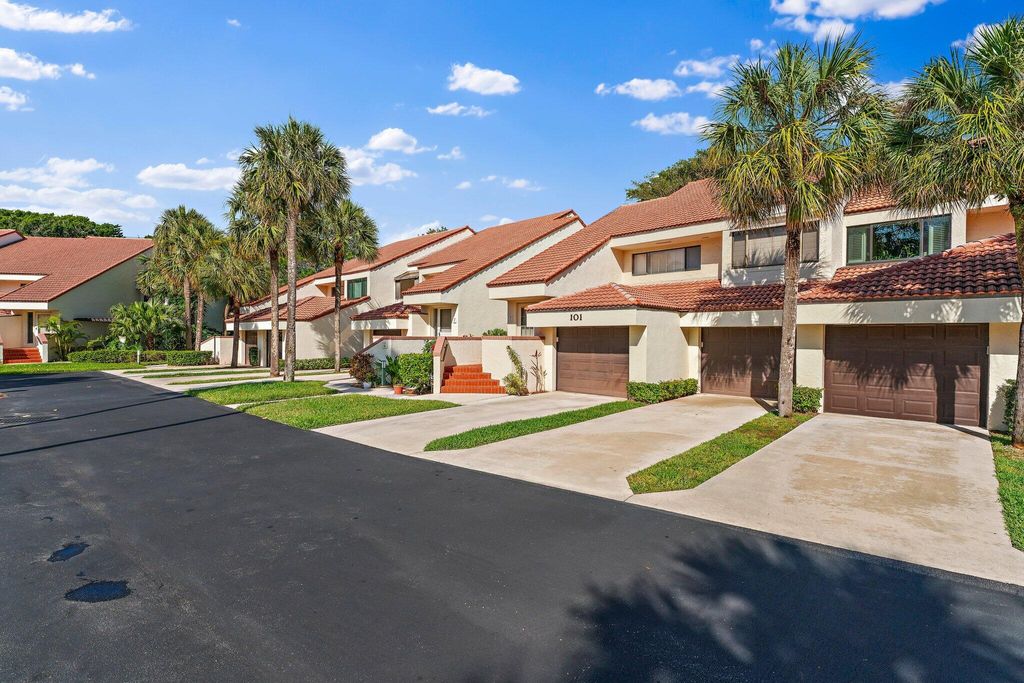 Photo of 101 Sea Oats Drive #F, Juno Beach, FL 33408 (MLS # R11024921)