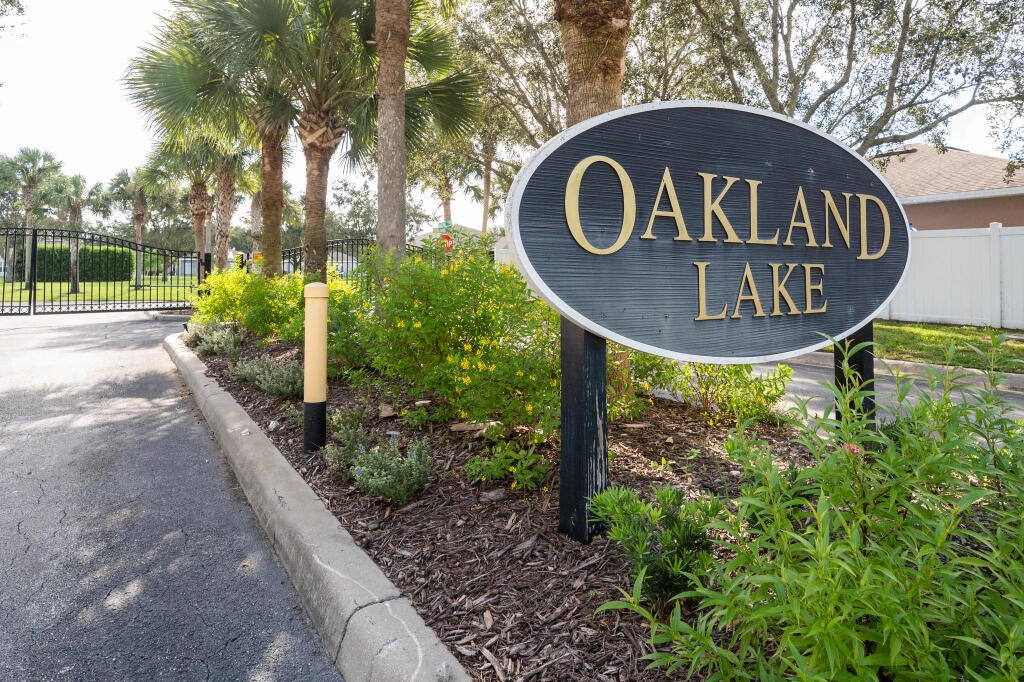 Photo of 5254 Oakland Lake Circle, Fort Pierce, FL 34951 (MLS # R11020590)
