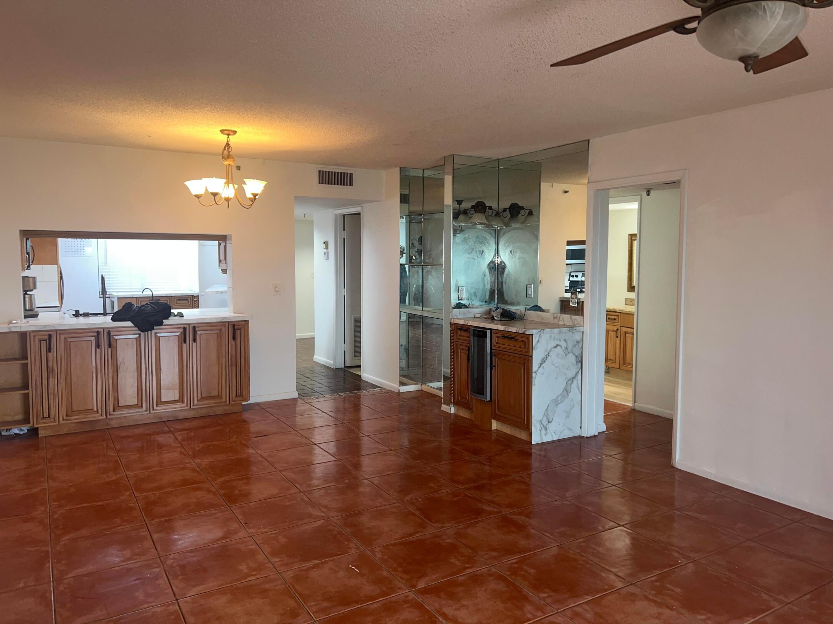 2202 S CYPRESS BEND Drive 801, Pompano Beach FL 33069