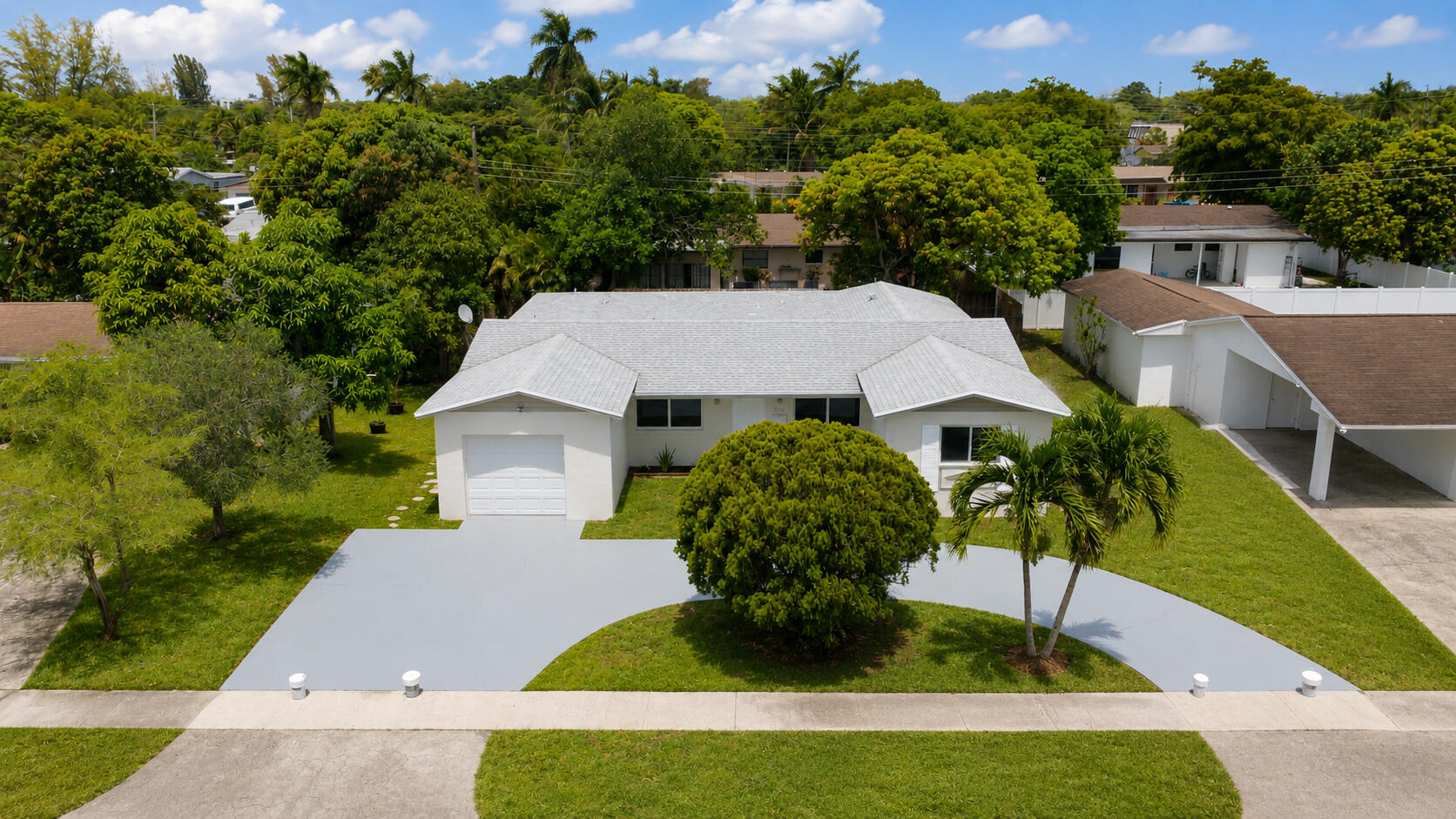 SUNRISE GOLF VILLAGE - Residential