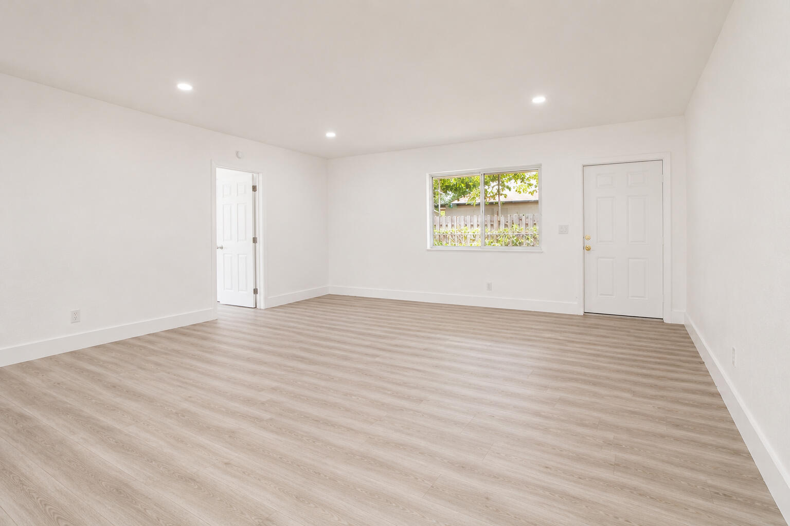 SUNRISE GOLF VILLAGE - Residential