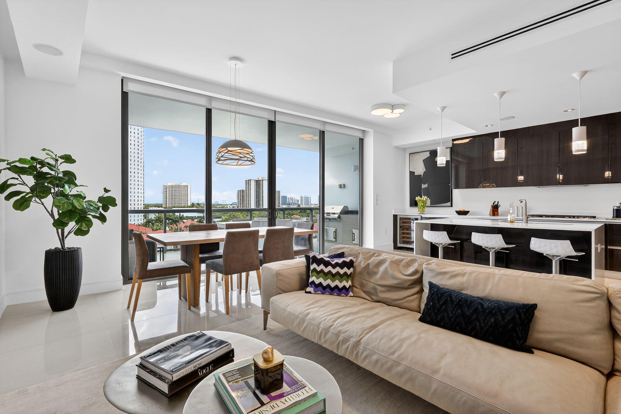 3250 NE 188th Street 706