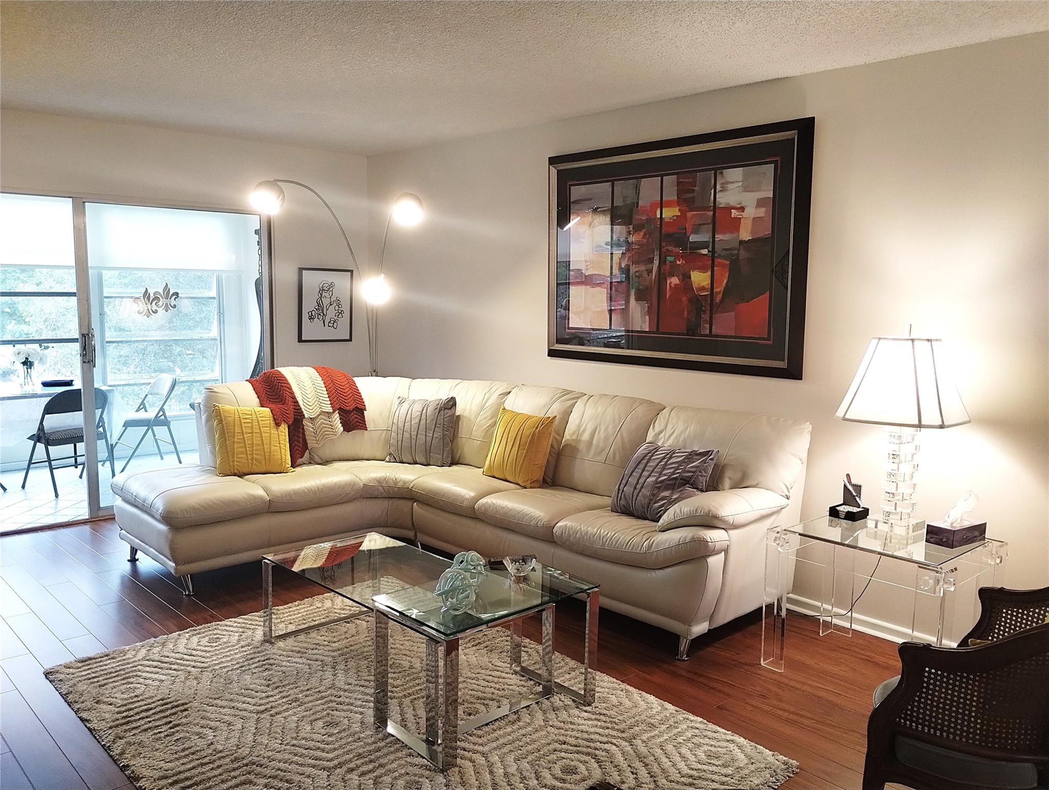 2402 Antigua Cir J3