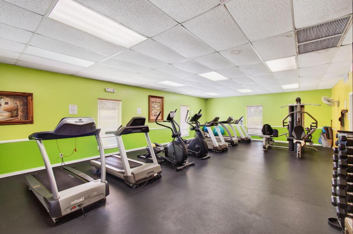 VILLAGE ROYALE GREENTREE CONDO - Residential