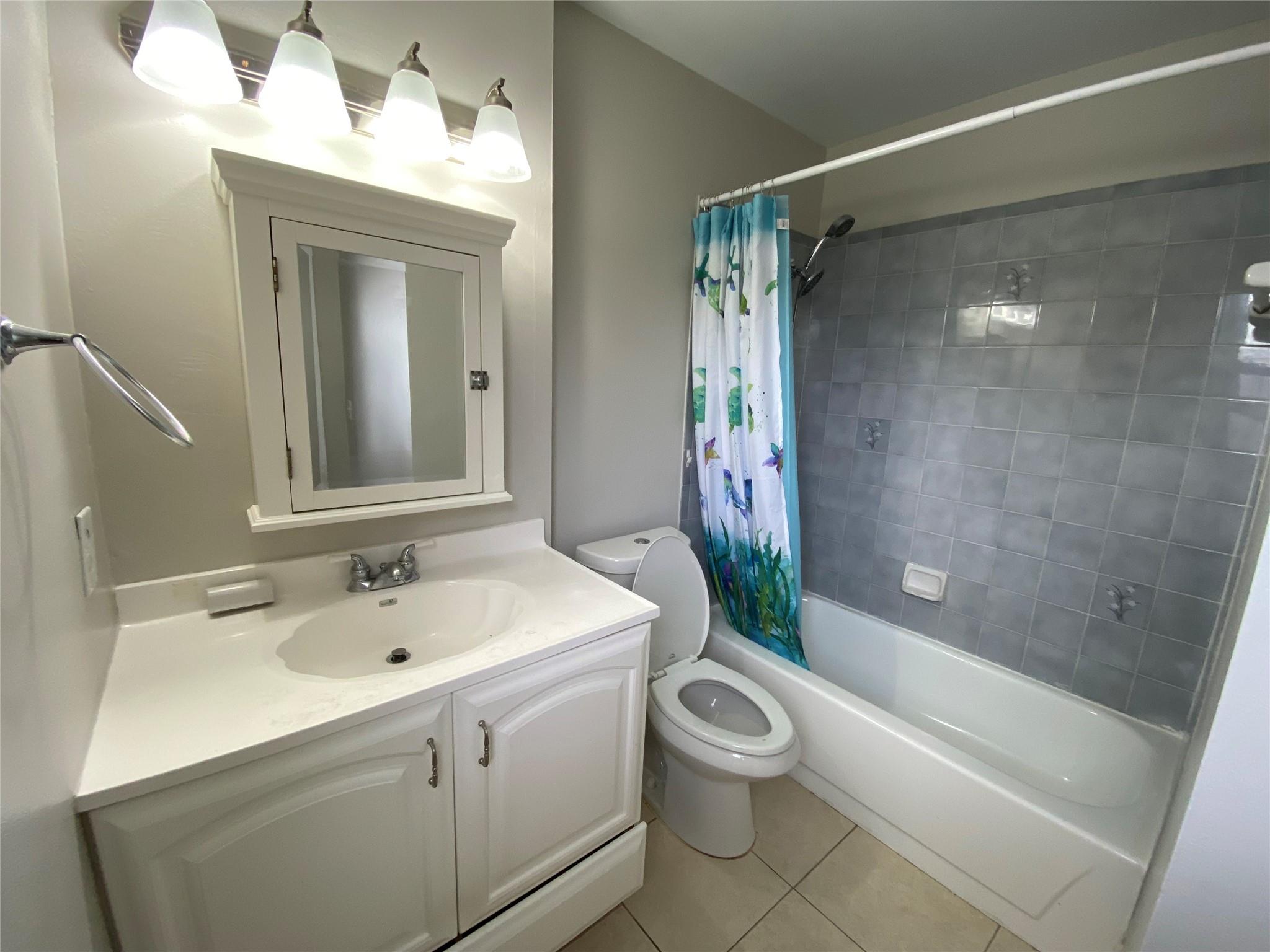 Flamingo Gardens Ph Four - Residential Lease