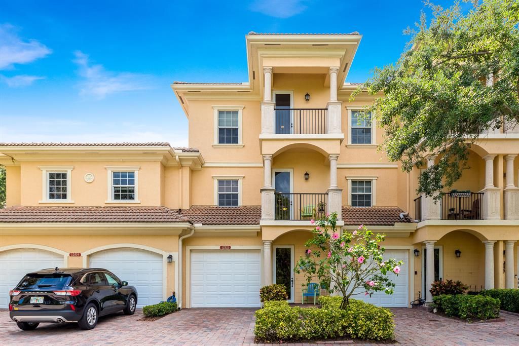 Photo of 12523 SE Old Cypress Drive #502, Hobe Sound, FL 33455 (MLS # R10797035)