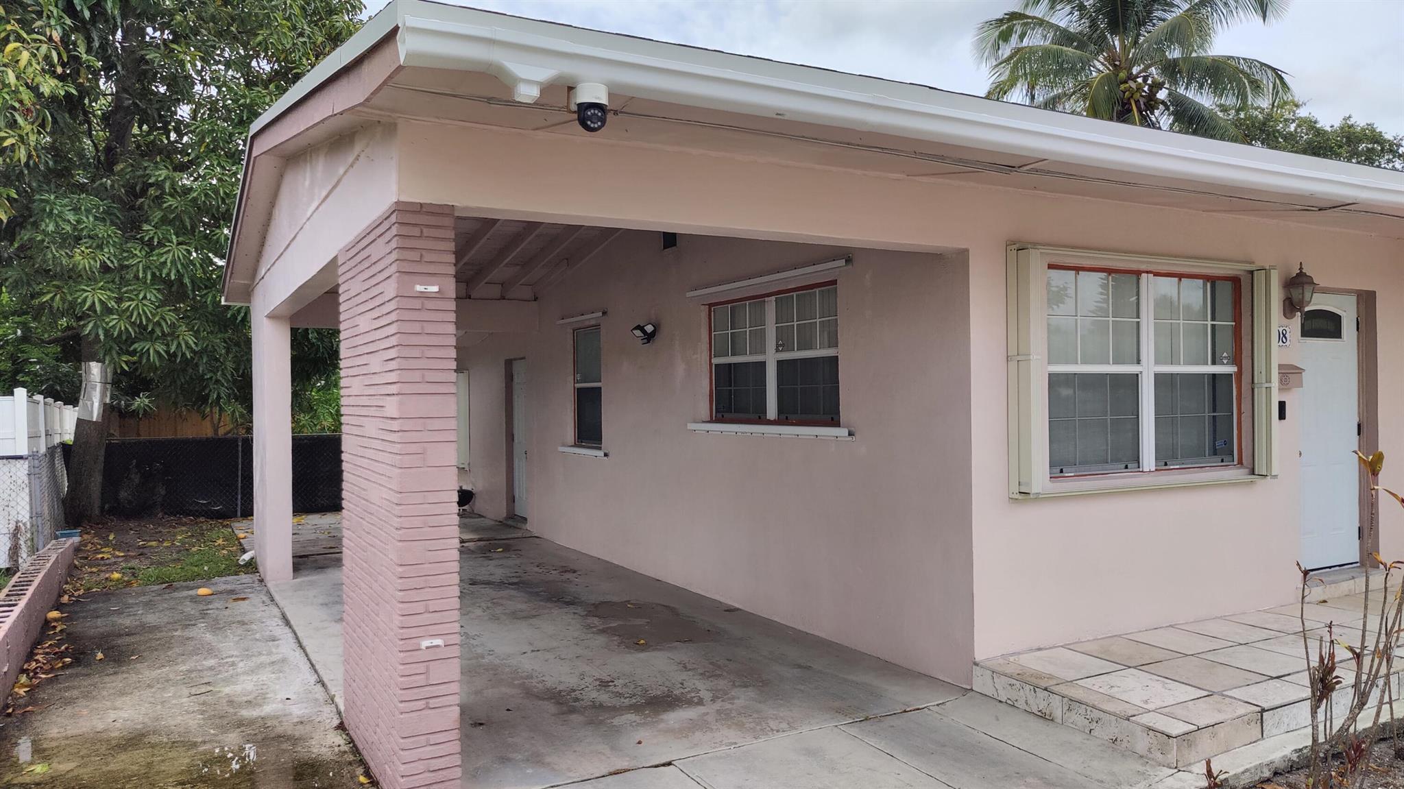 408 SW 24 Avenue