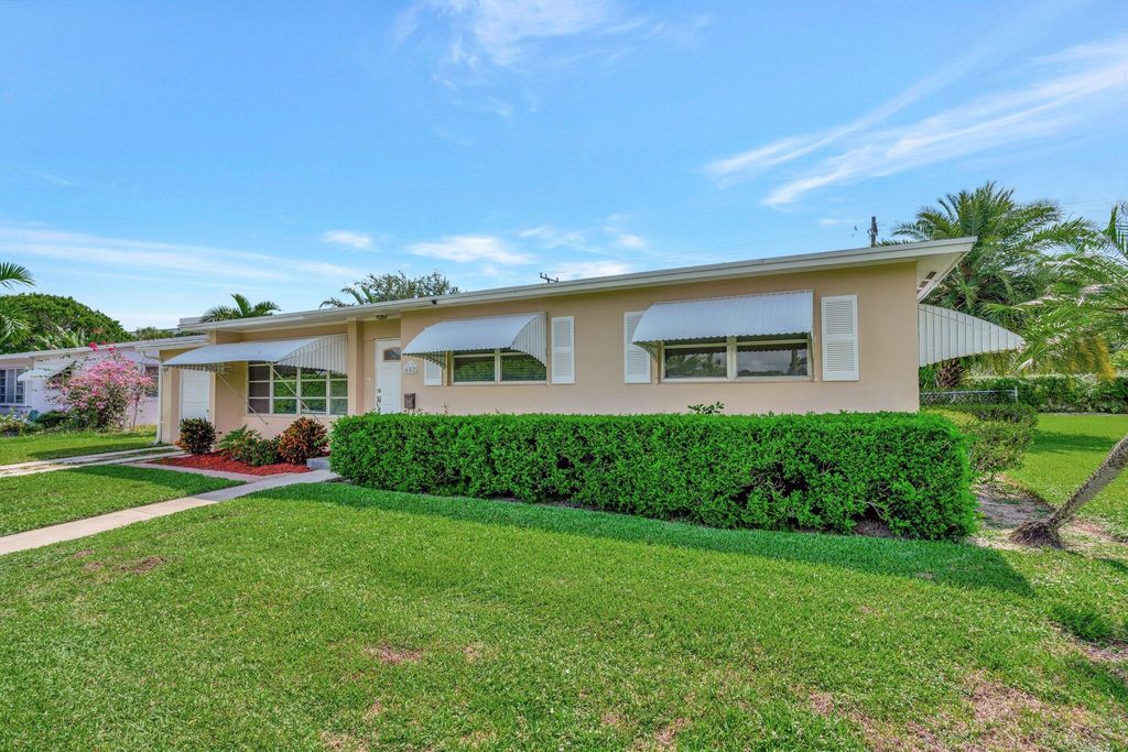 Photo of 652 Eastwind Drive, North Palm Beach, FL 33408 (MLS # R10997514)