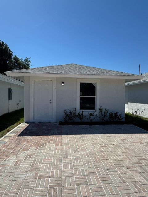 4690 Weymouth Street Greenacres FL 33463