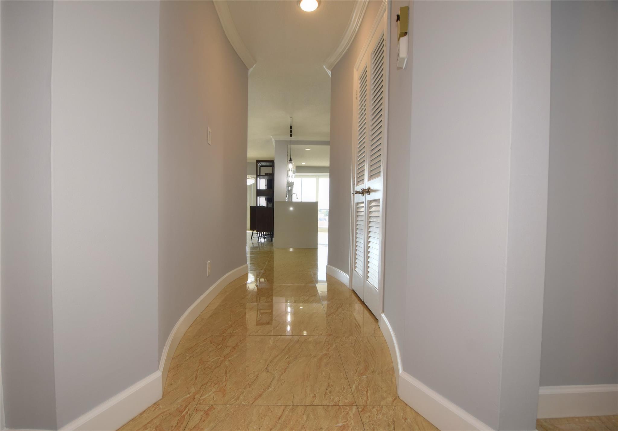3050 NE 47th Ct 303