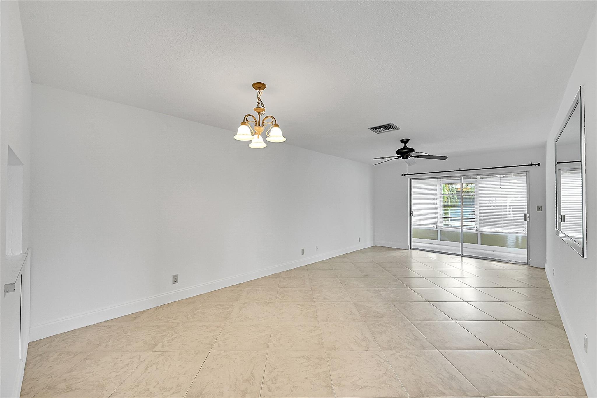 2111 NE 42nd Ct 201w