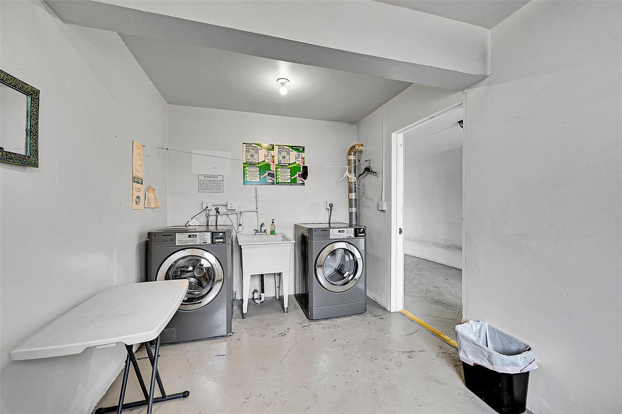 Venetian Park Gardens - Residential