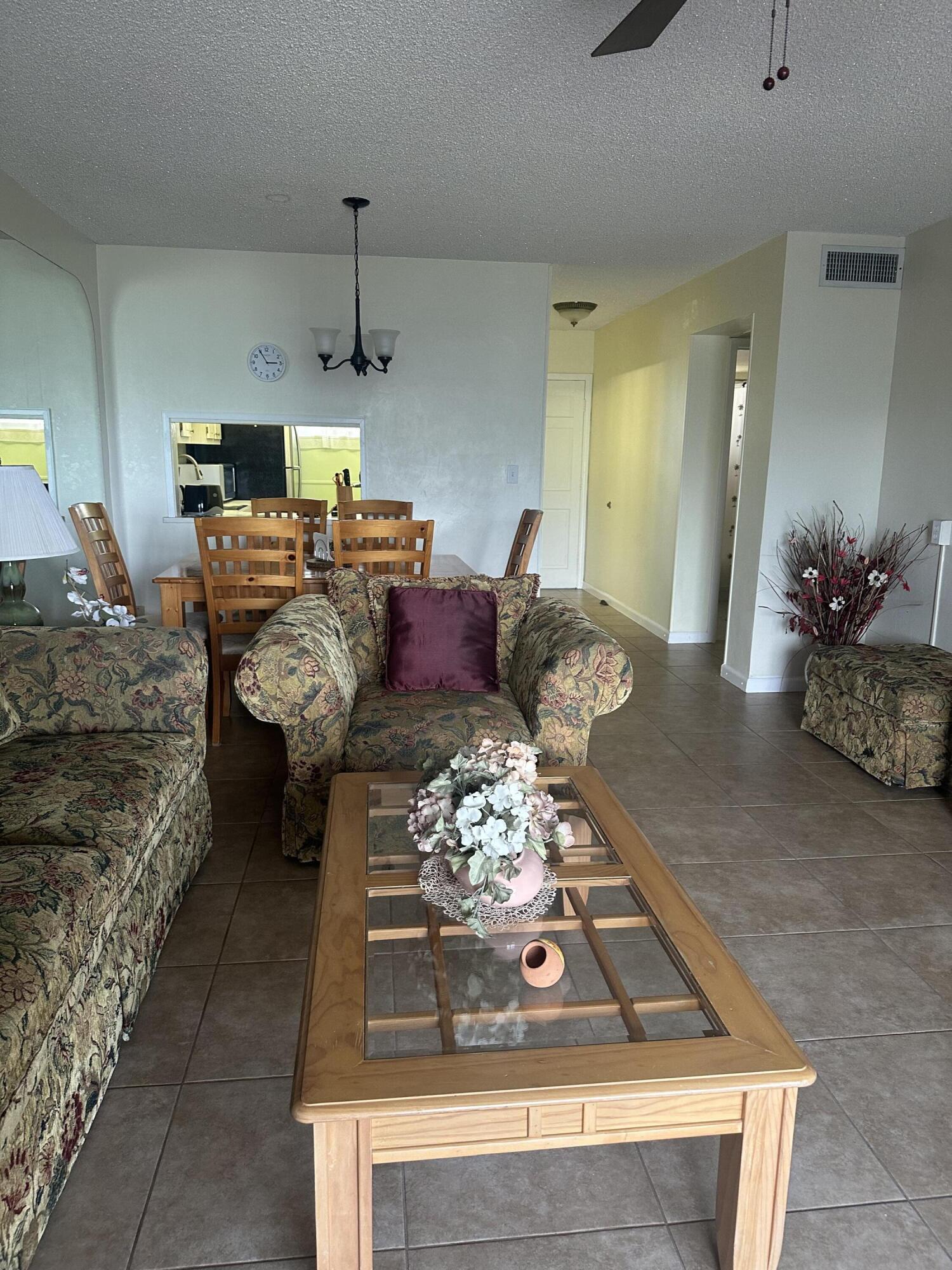 LAKE CLARKE GARDENS CONDO 22 - Residential