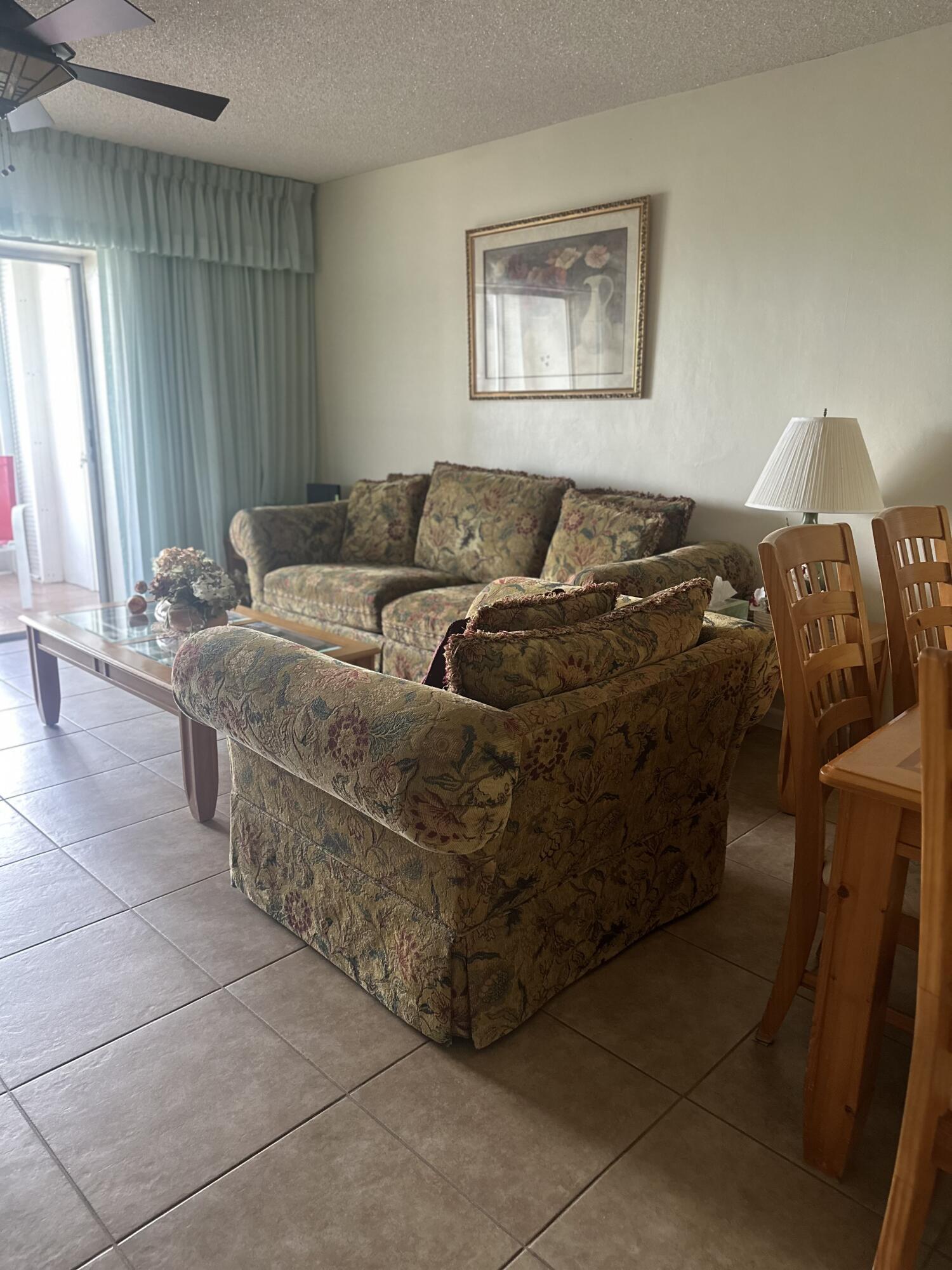 LAKE CLARKE GARDENS CONDO 22 - Residential