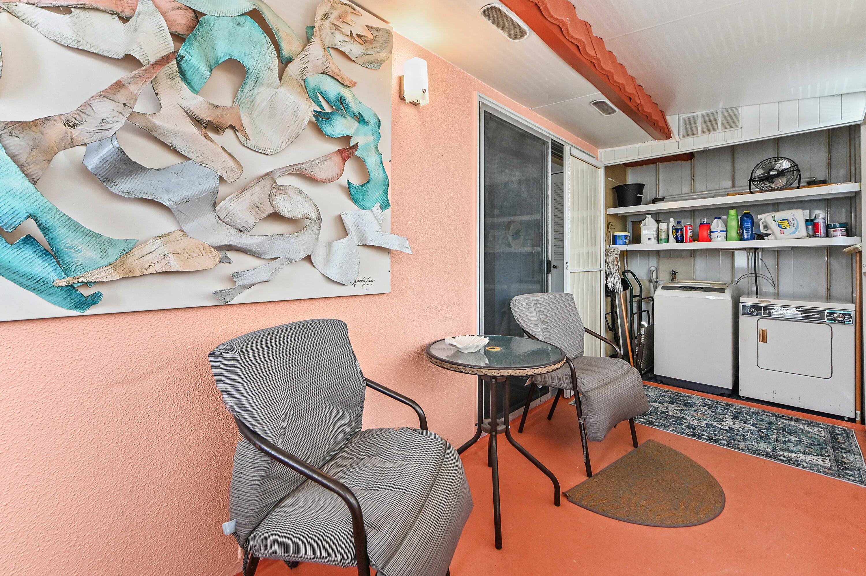 KINGS POINT SAXONY CONDOS - Residential
