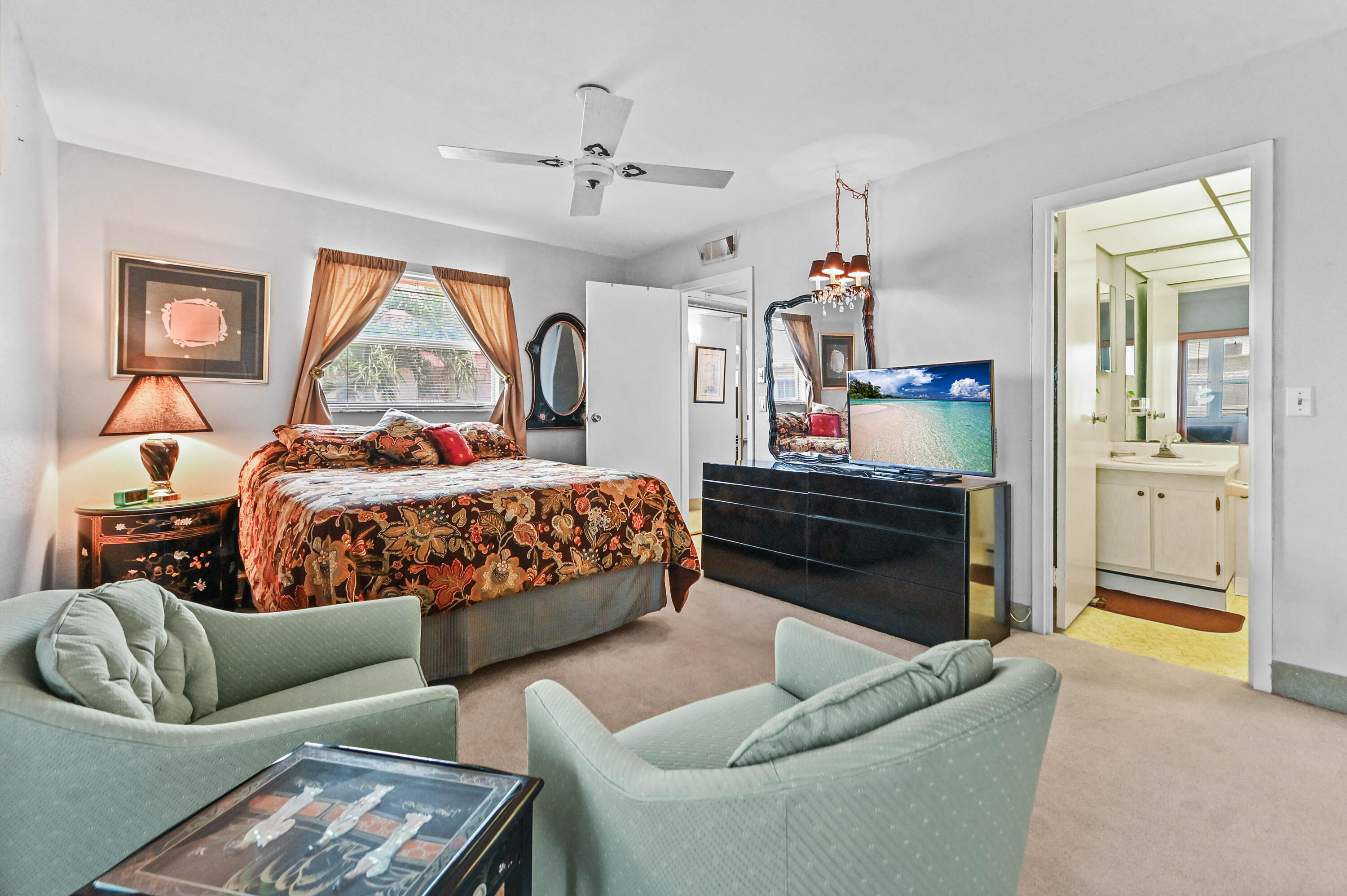 KINGS POINT SAXONY CONDOS - Residential