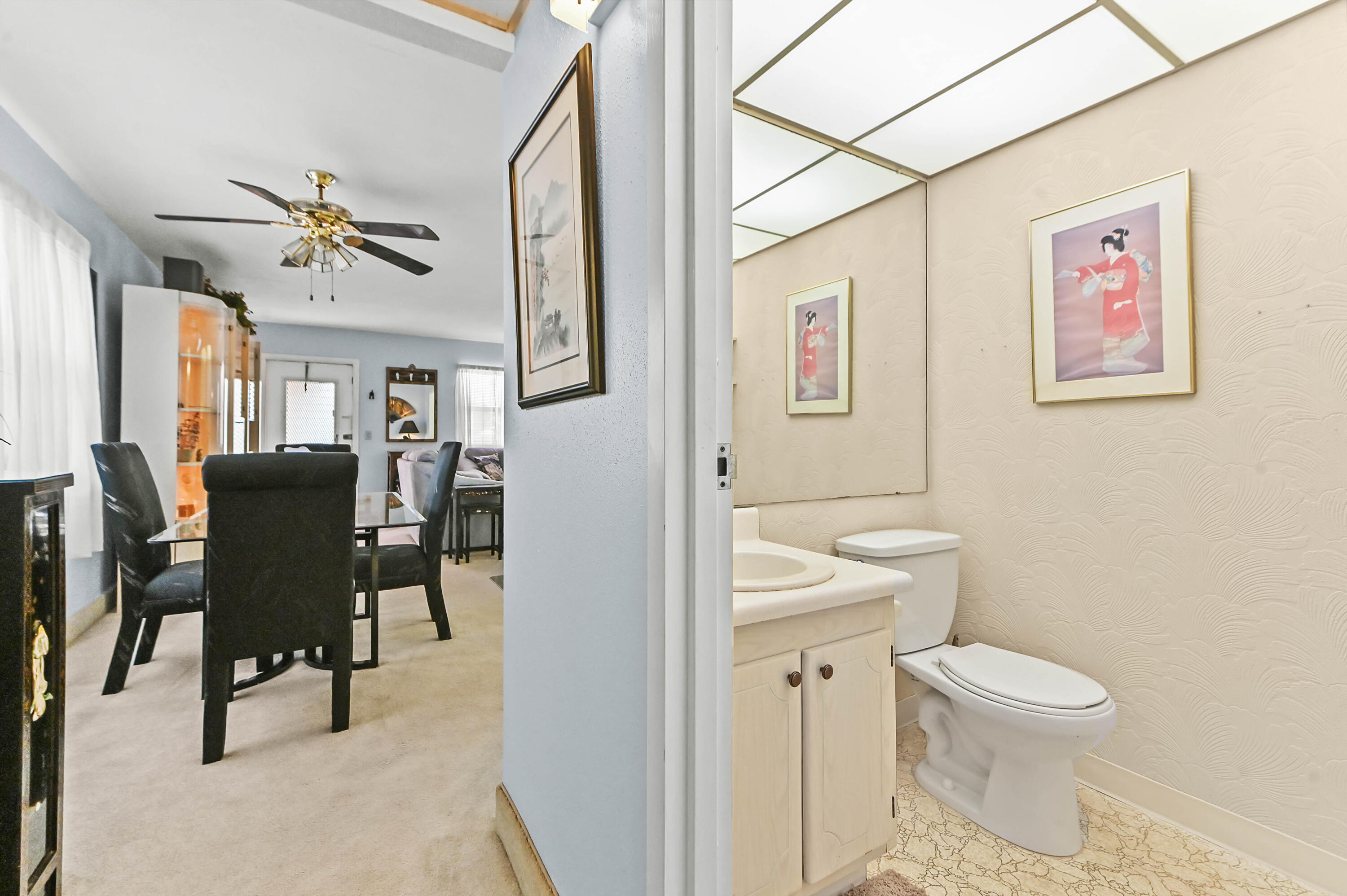 KINGS POINT SAXONY CONDOS - Residential