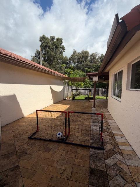 FALCONS LEA PATIO - Residential Lease