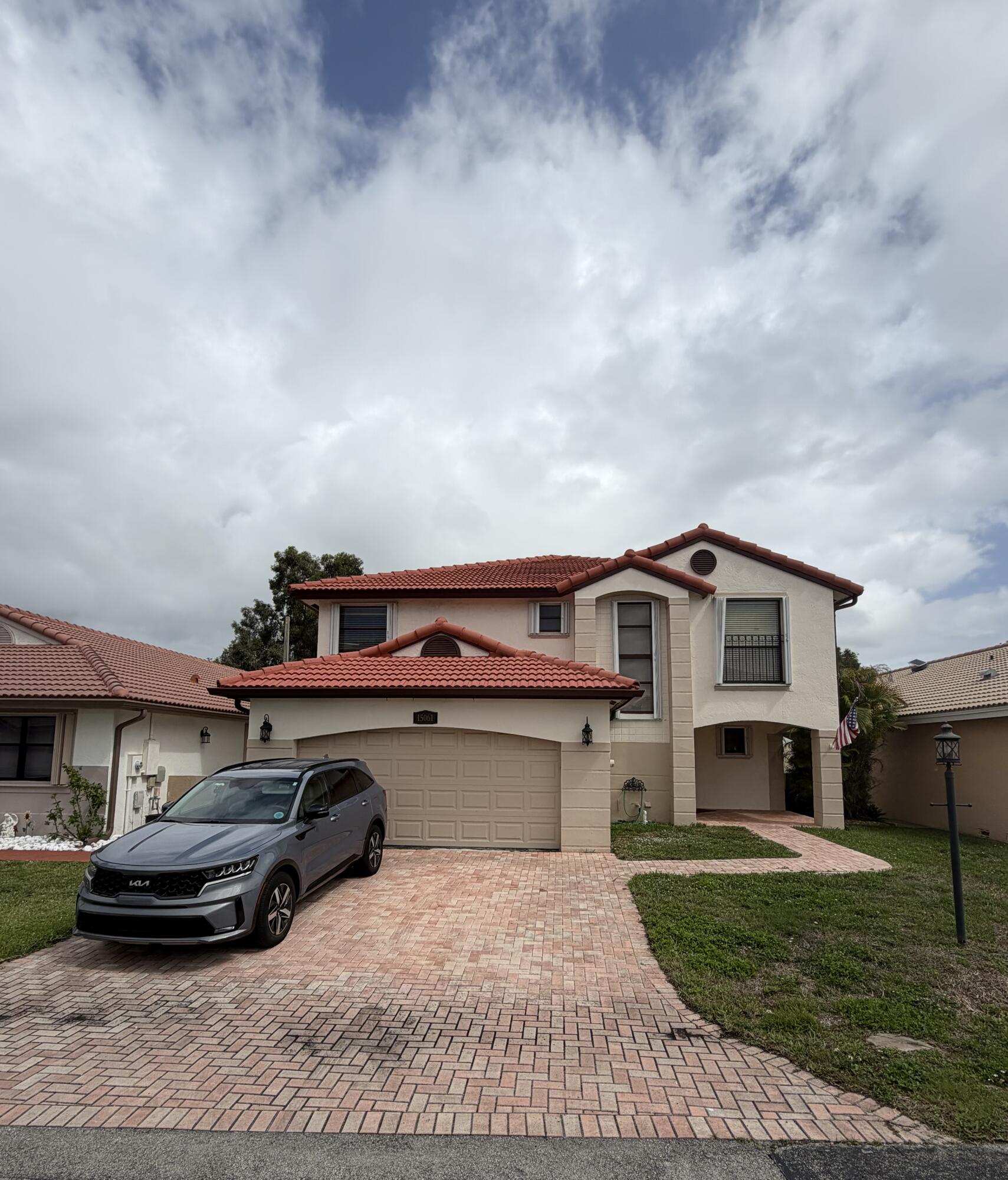 FALCONS LEA PATIO - Residential Lease