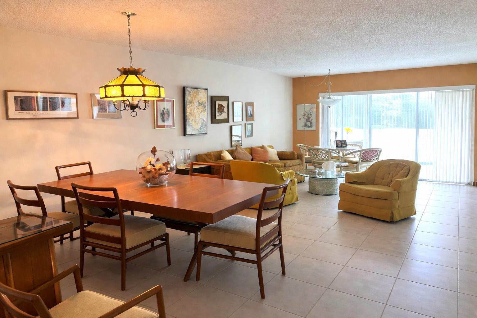 8305 Casa Del Lago E