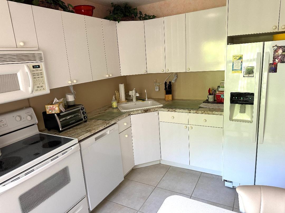 8305 Casa Del Lago E