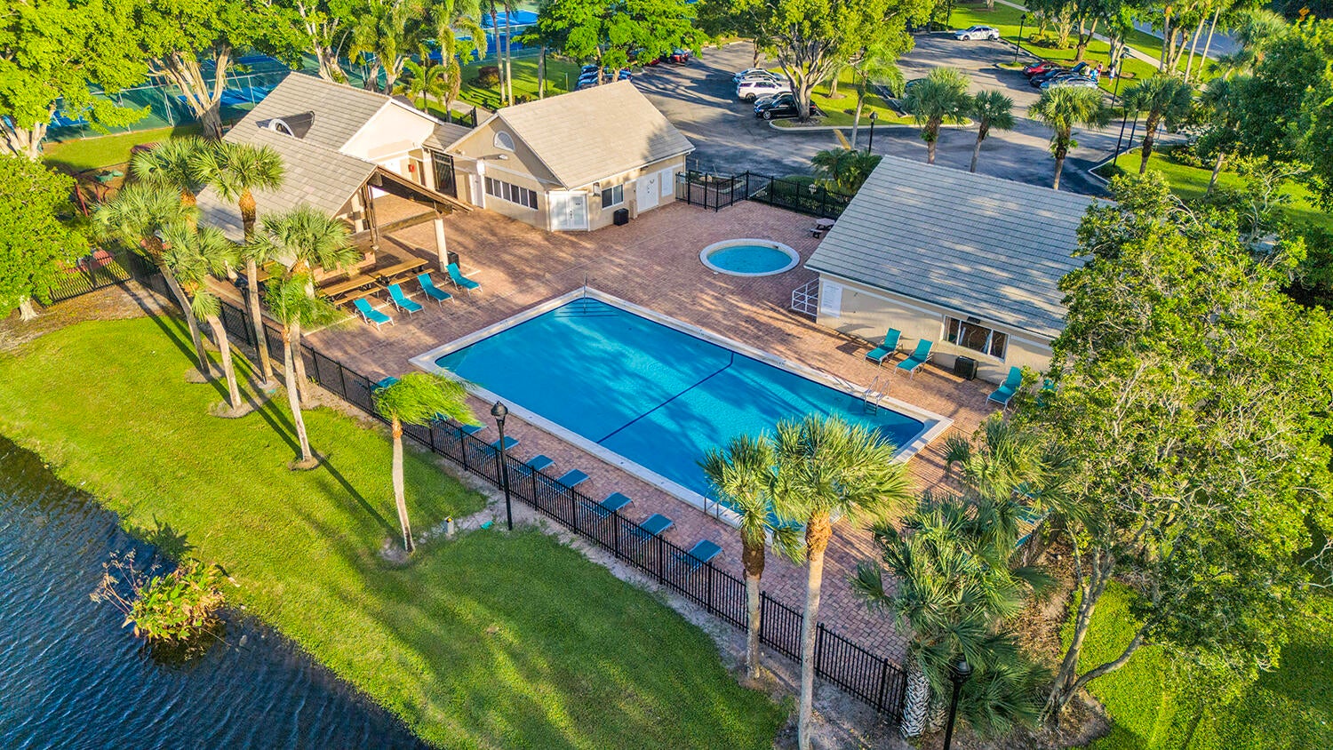 10580 PEBBLE COVE Lane