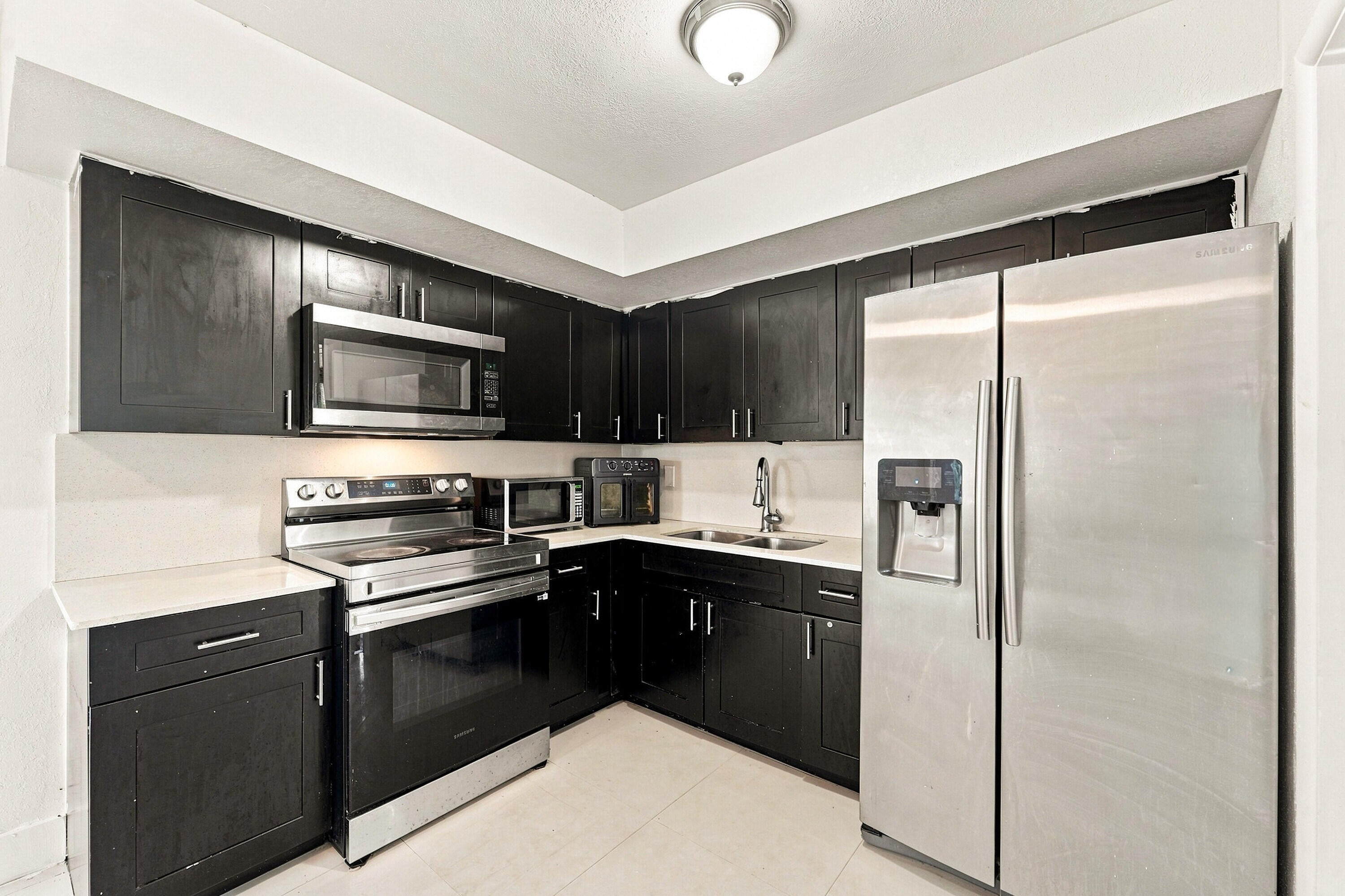 1010 Pinetree Drive