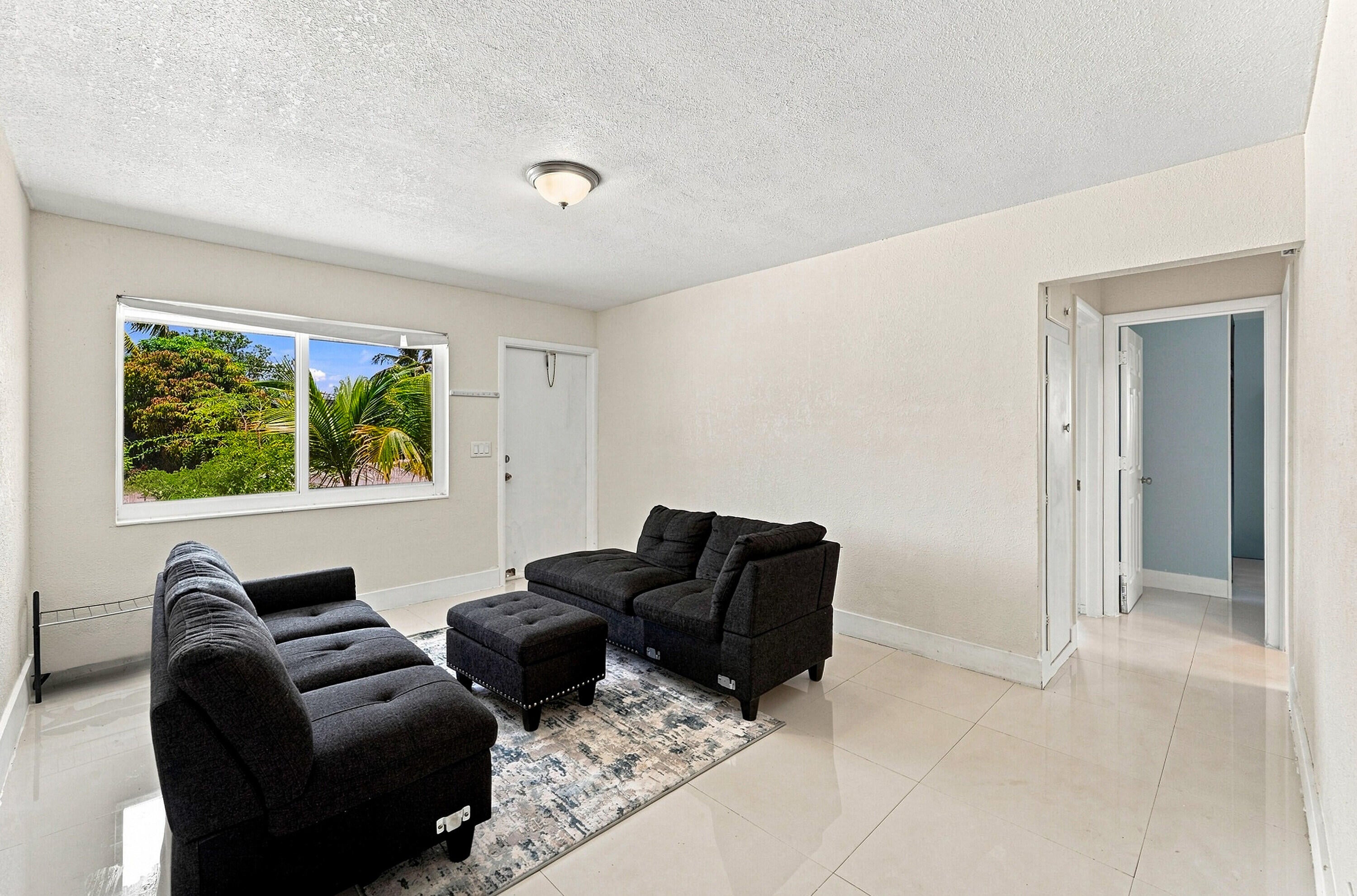 1010 Pinetree Drive