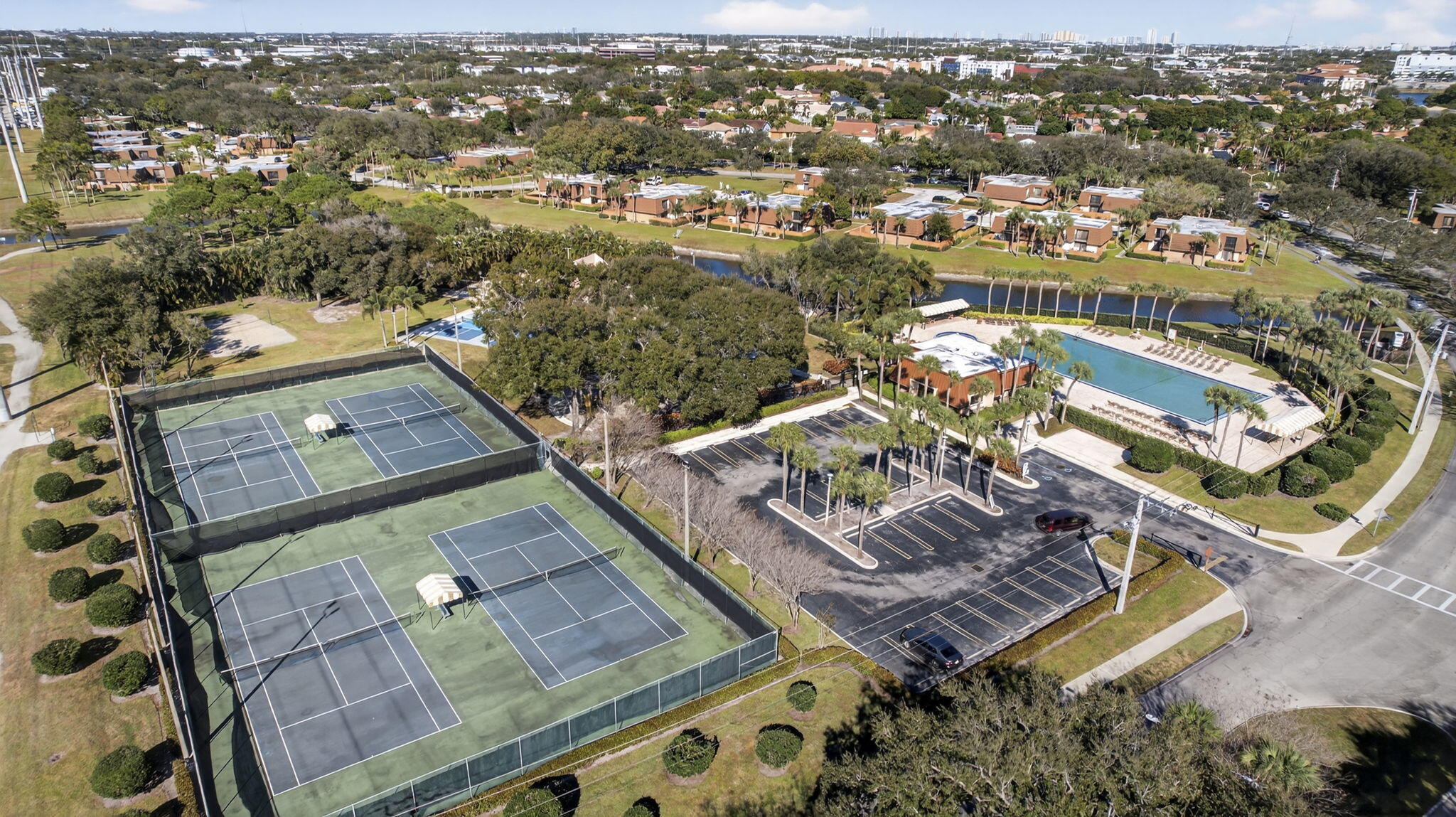VILLAGE OF SANDALWOOD LAKES 1 - Residential