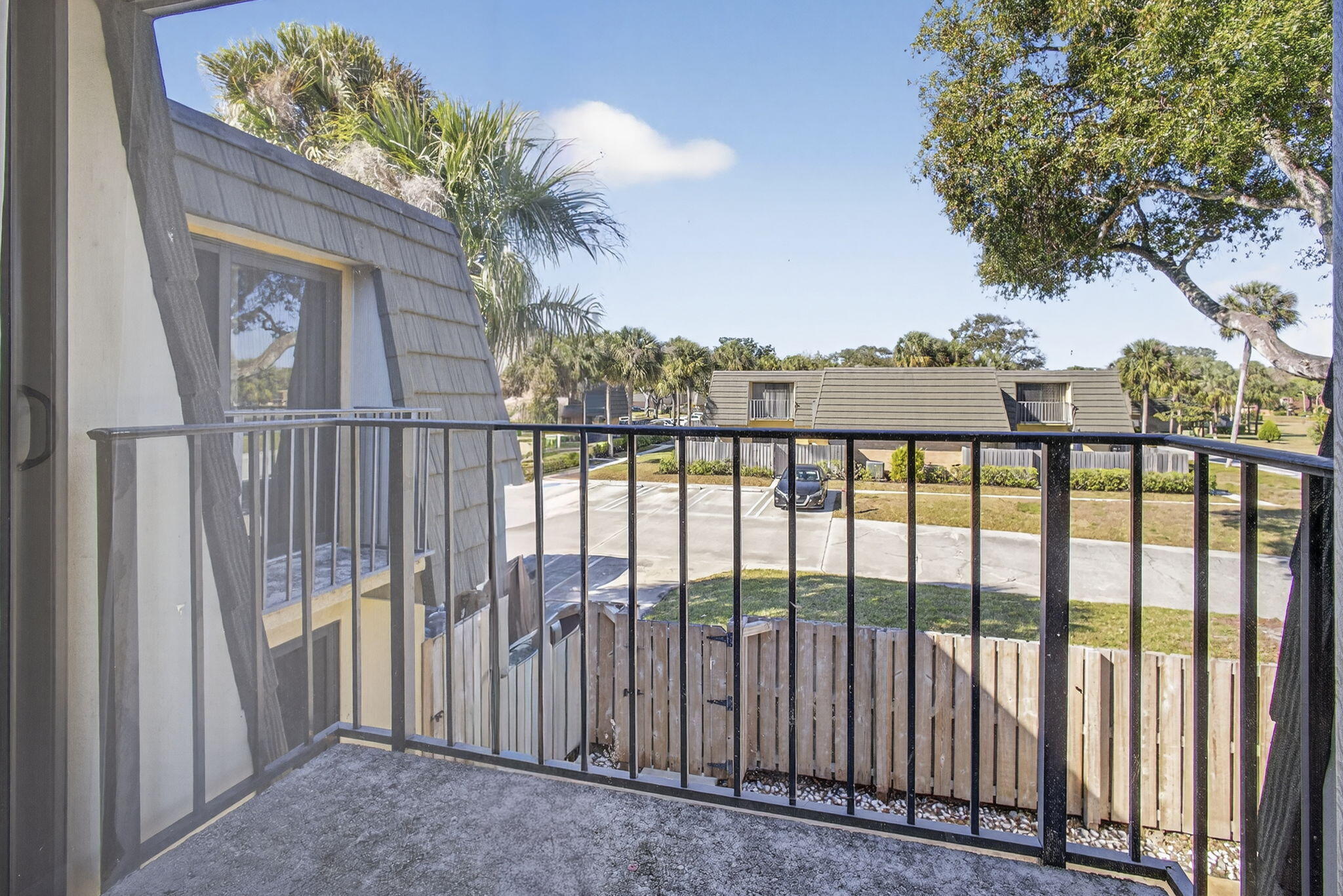 VILLAGE OF SANDALWOOD LAKES 1 - Residential