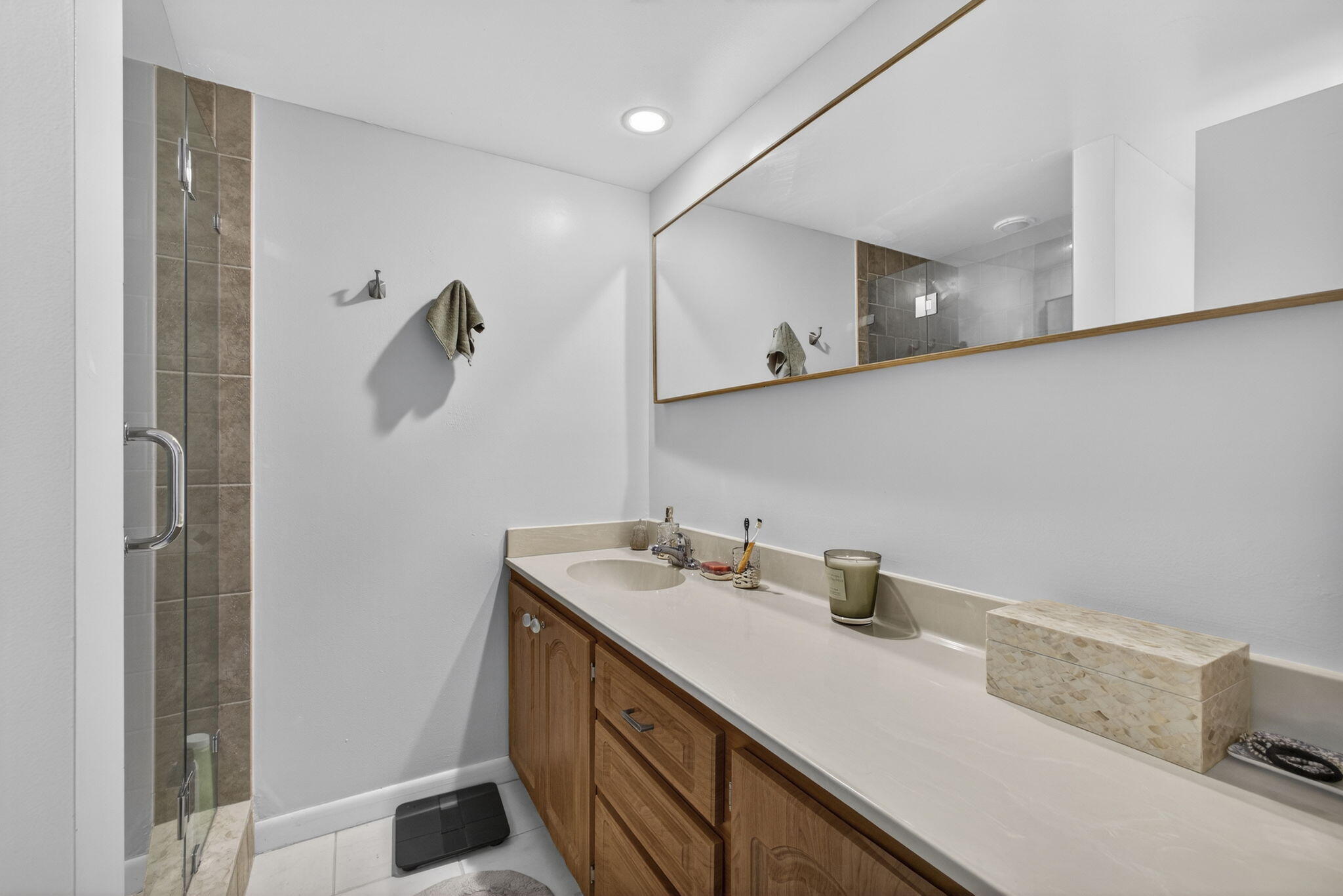VILLAGE OF SANDALWOOD LAKES 1 - Residential
