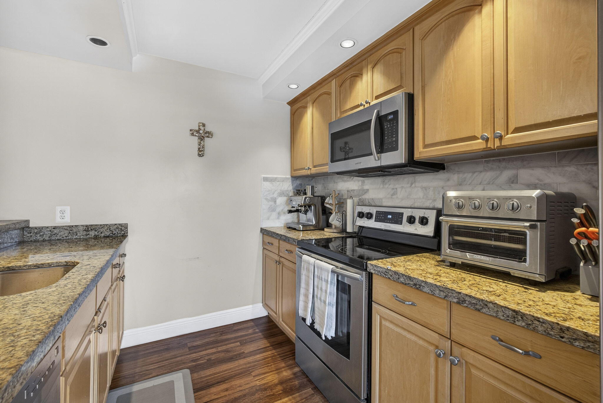 VILLAGE OF SANDALWOOD LAKES 1 - Residential